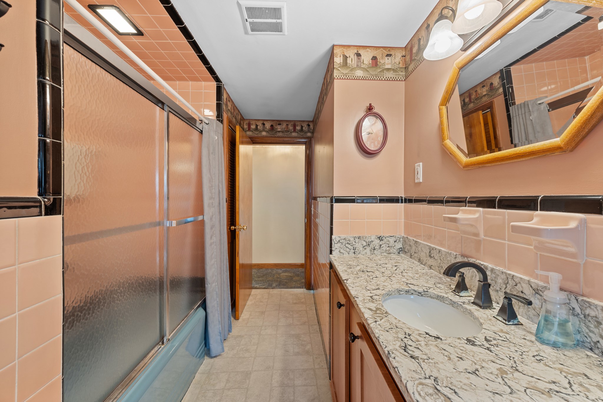 28 Granby Road, Worcester, MA 01604 - Image 18