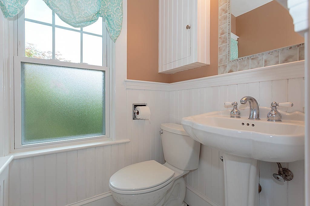 27 Hawthorn Road, Milton, MA 02186 - Image 28