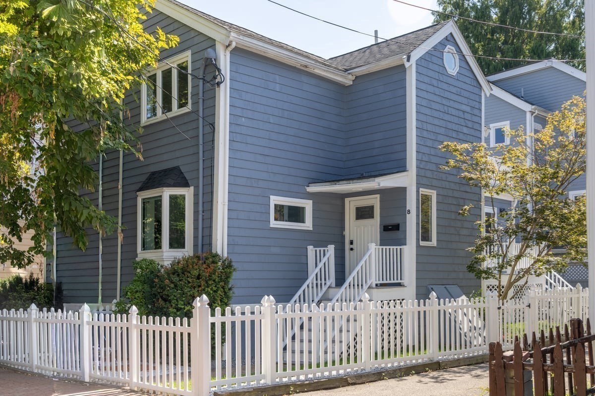 6 Watson Unit 8, Cambridge, MA 02139