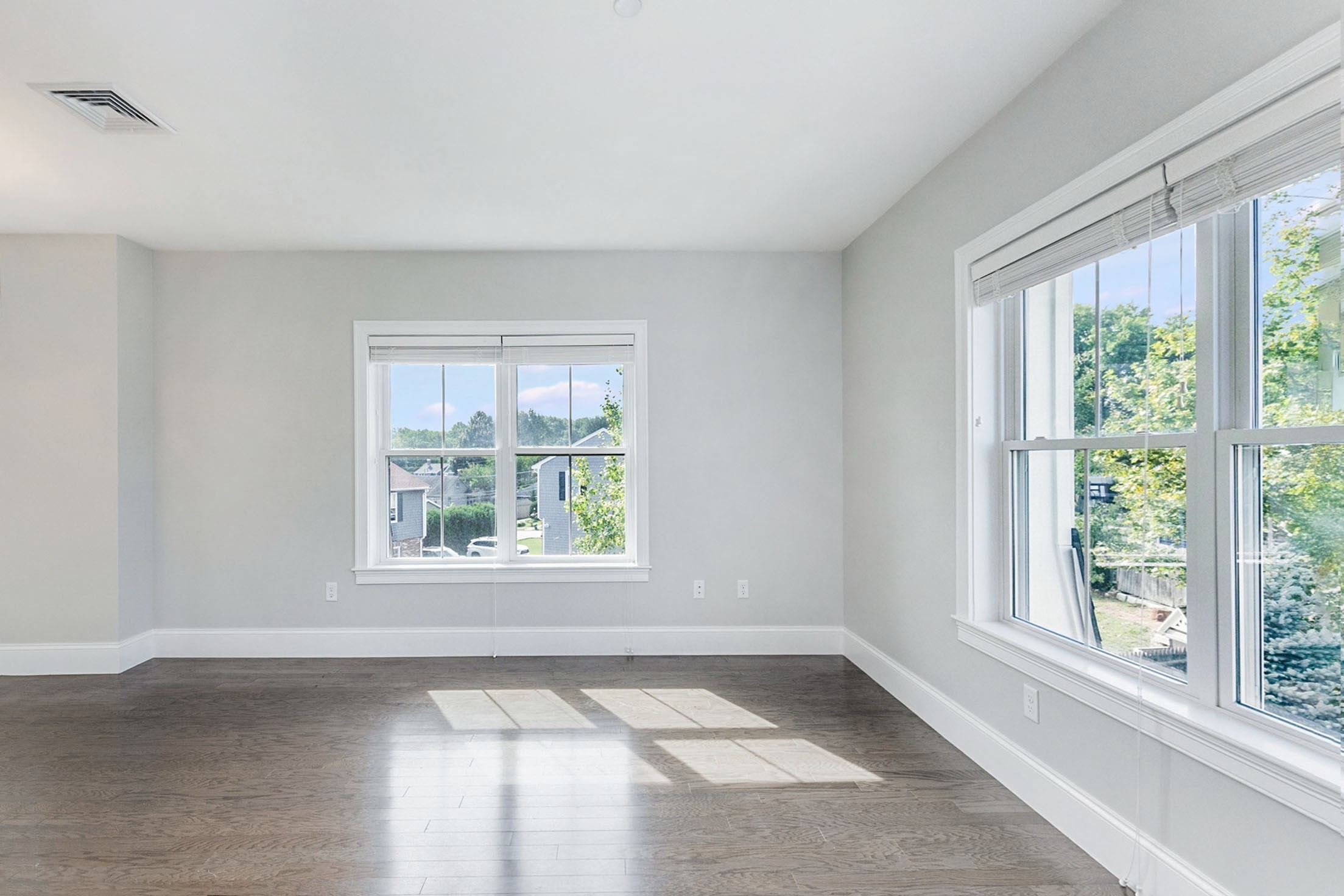 445 Essex Street Unit 304, Swampscott, MA 01907 - Image 4