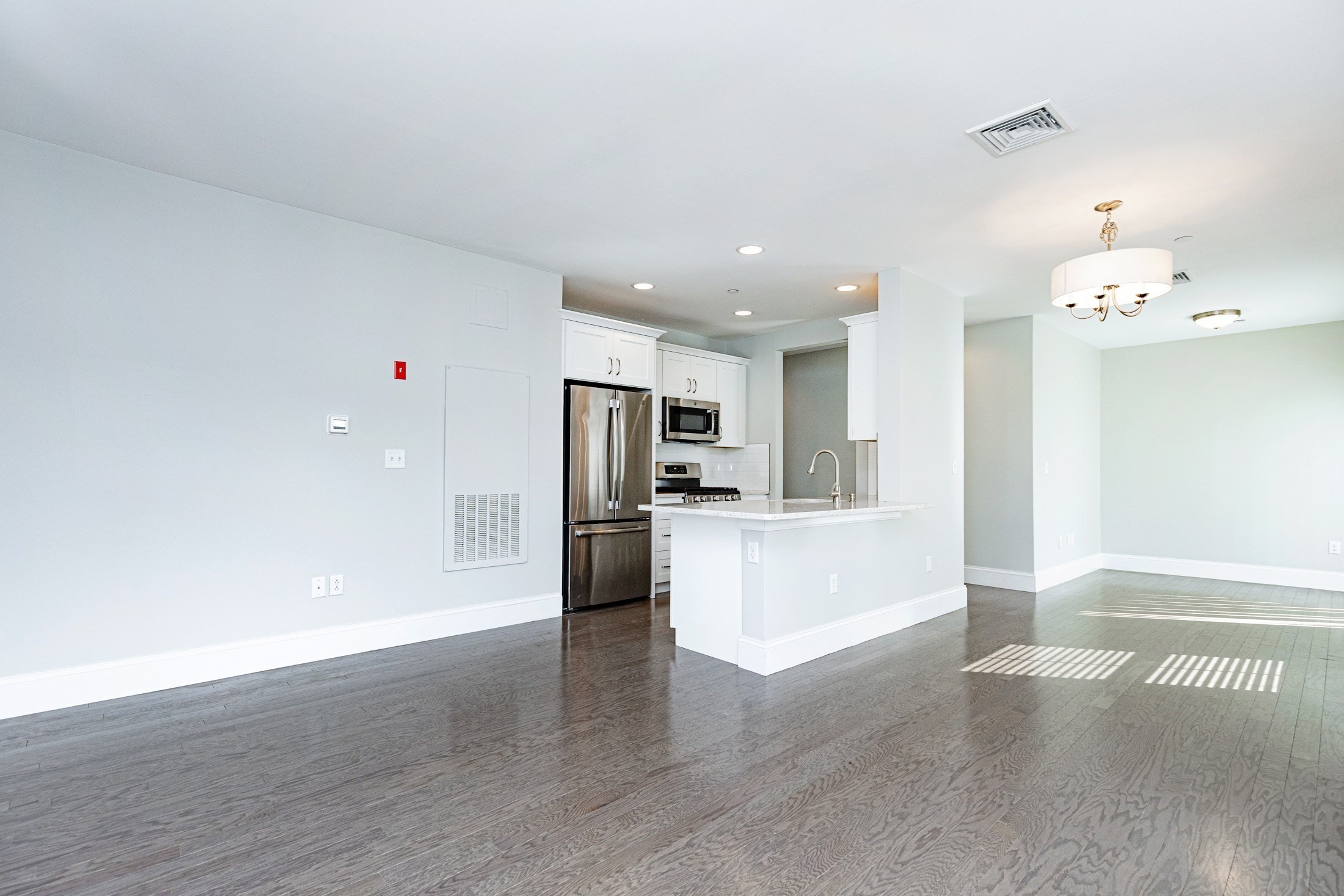 445 Essex Street Unit 304, Swampscott, MA 01907 - Image 6