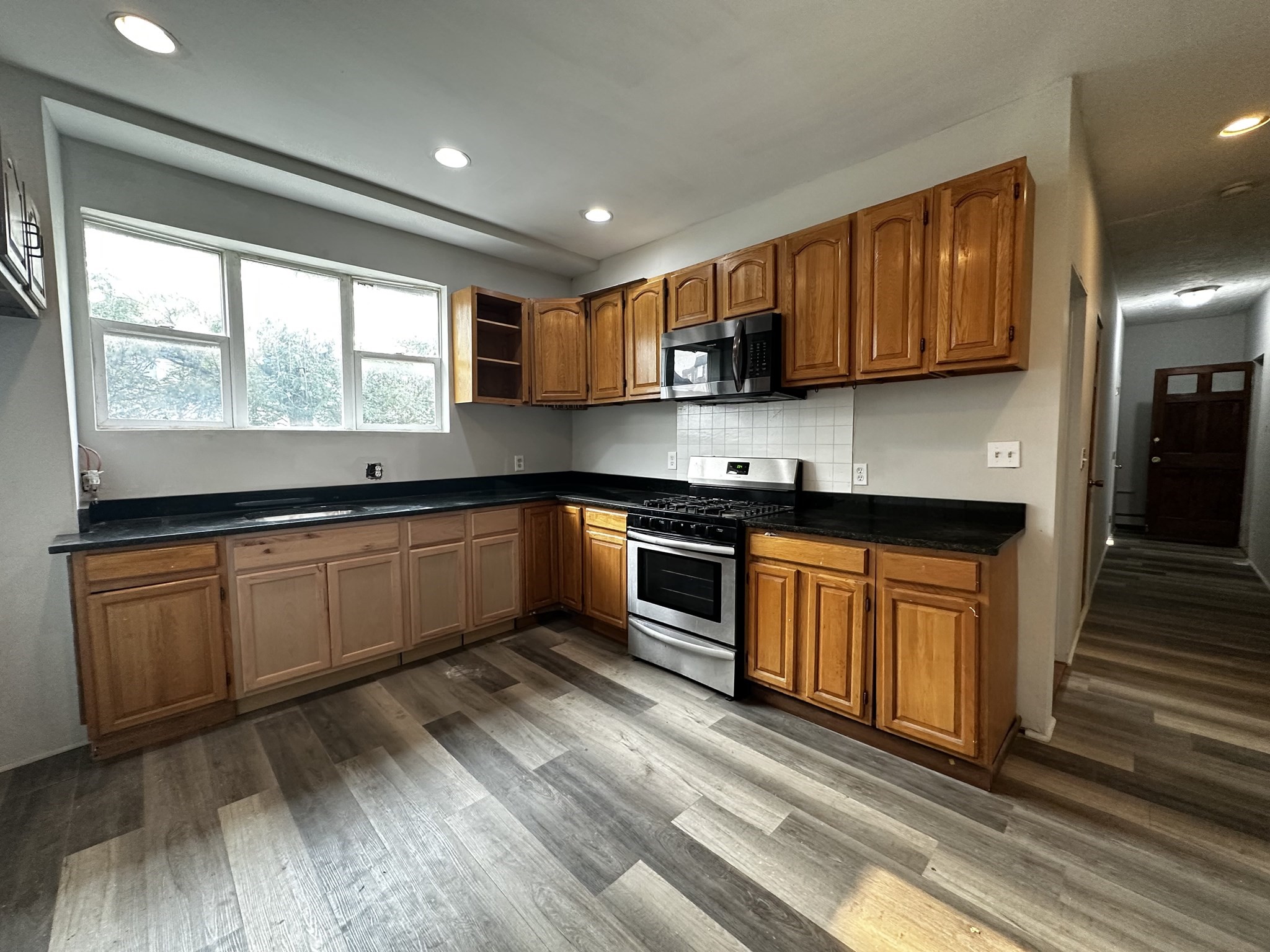 29 E Cottage, Dorchester, Boston, MA 02125 - Image 10