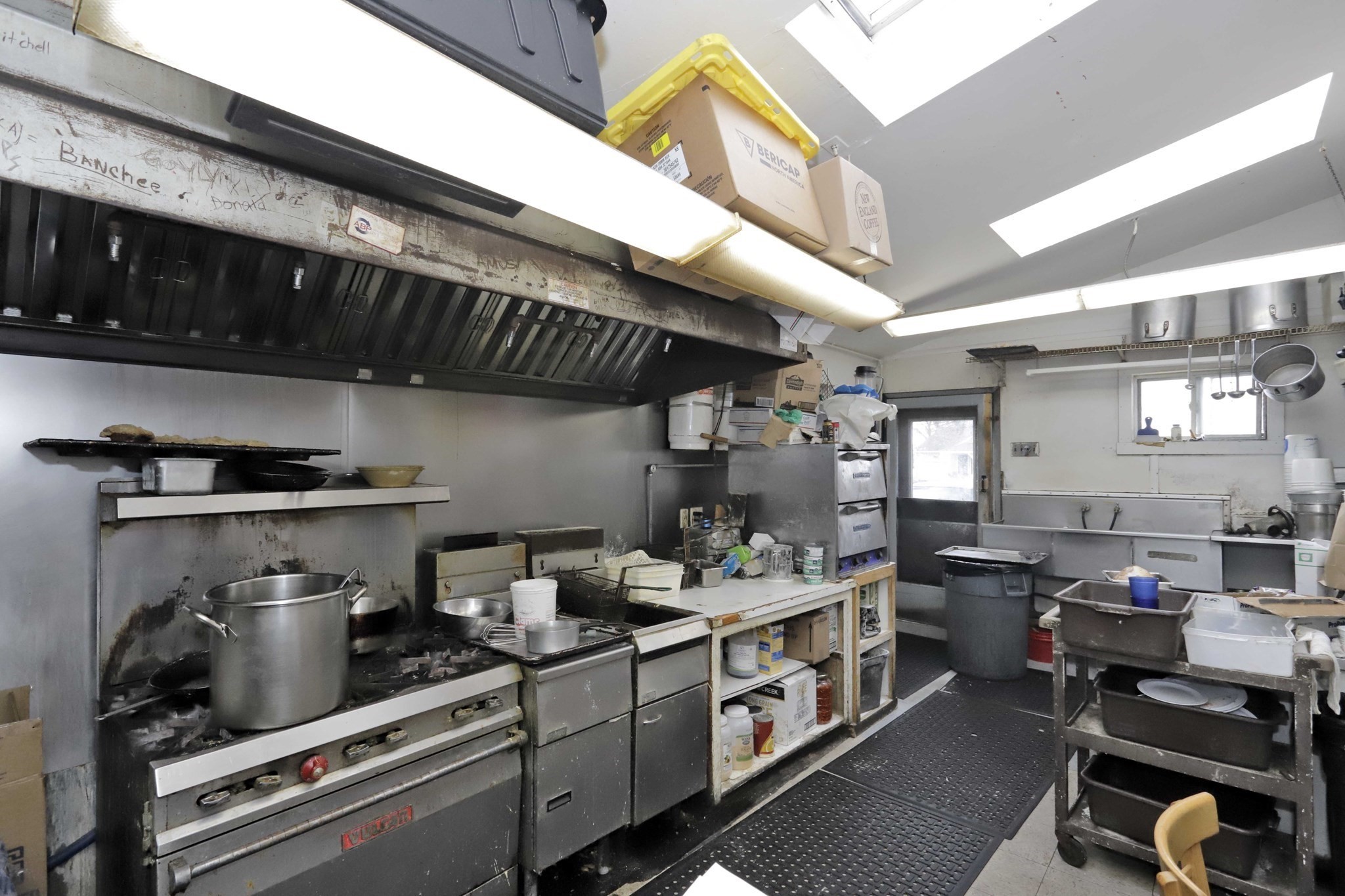 116 Sconticut Neck Rd, Fairhaven, MA 02719 - Image 15