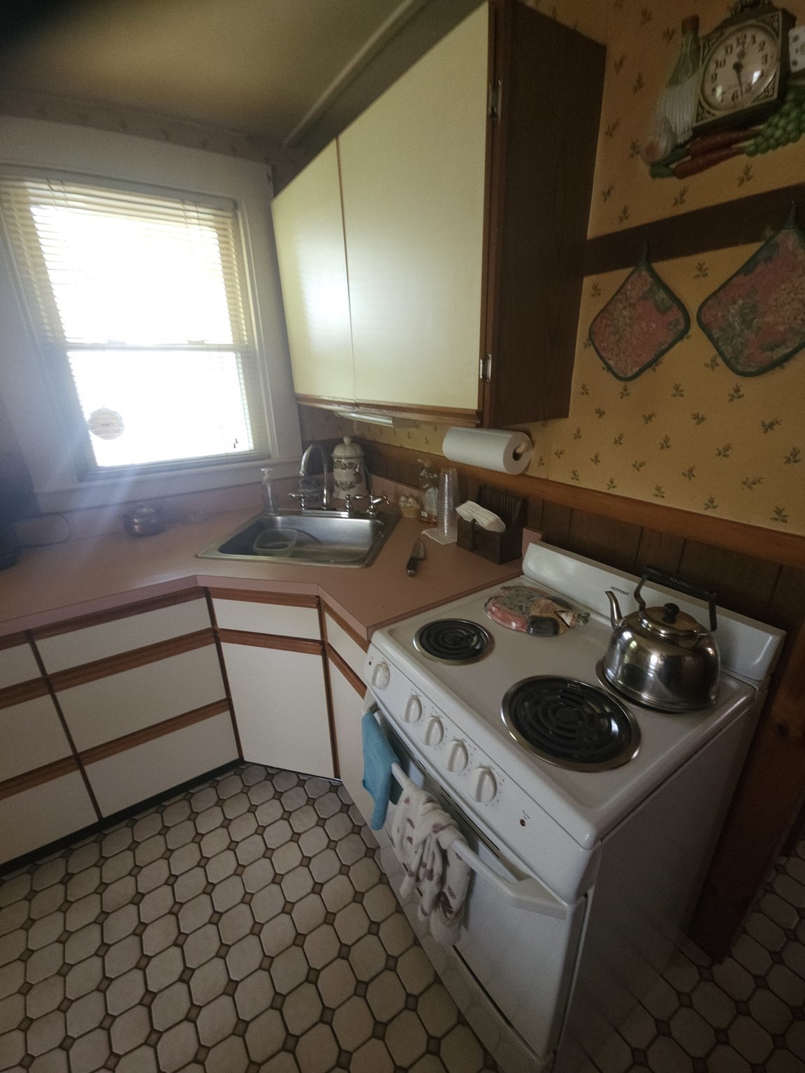 130 Maple Ave, Bridgewater, MA 02324 - Image 18