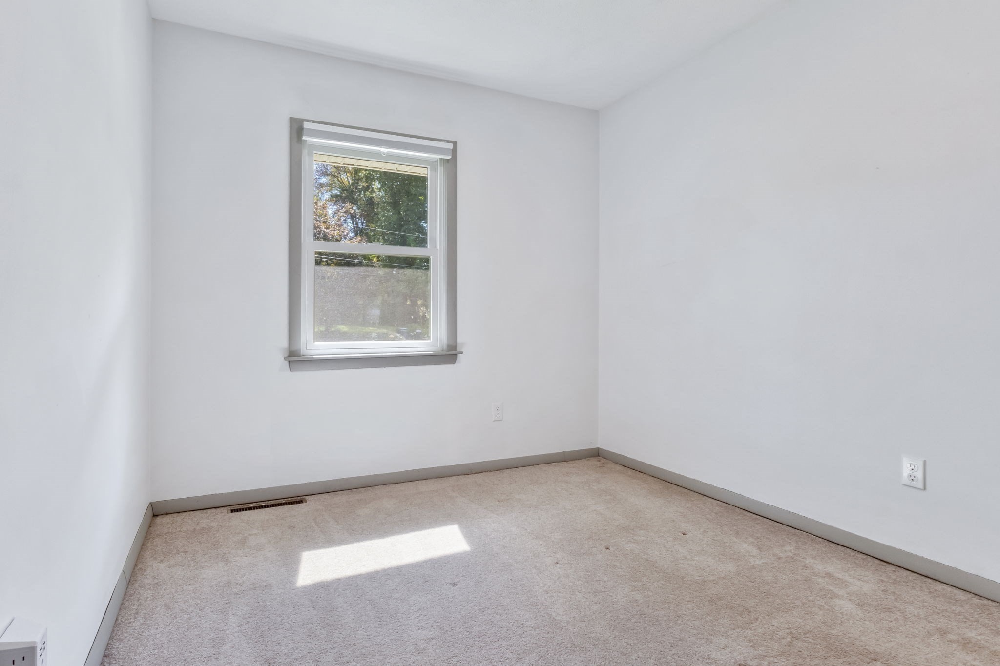 114 Linda Circle, Marlborough, MA 01752 - Image 10