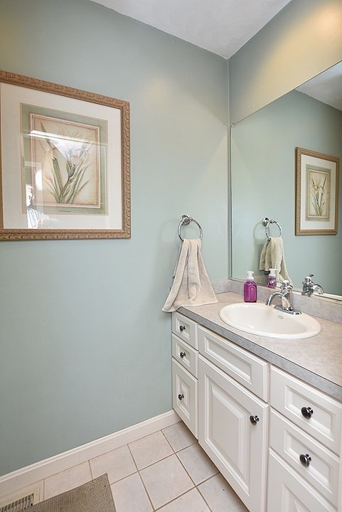 107 Manchester Avenue, Somerset, MA 02726 - Image 13