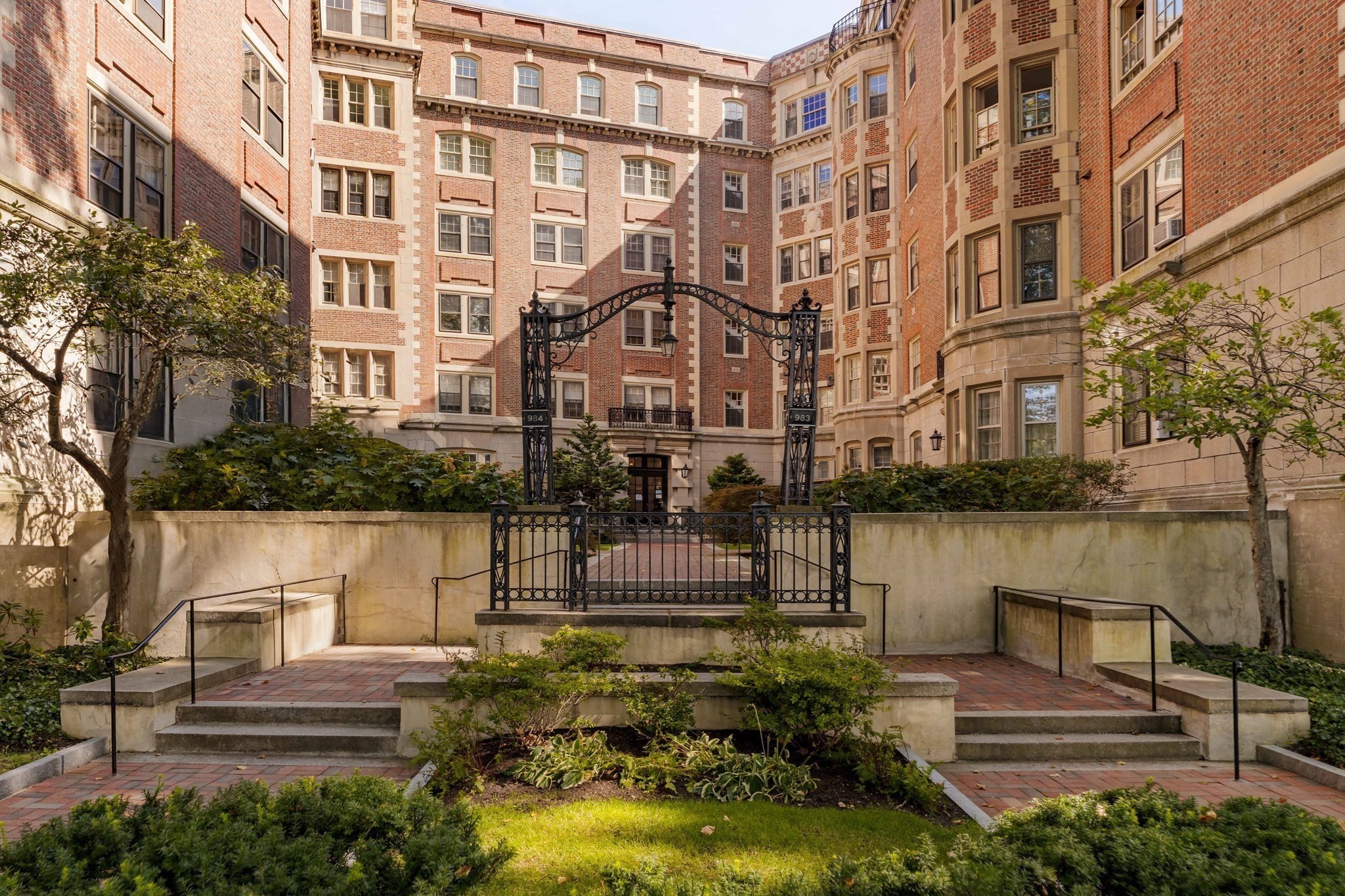 984 Memorial Drive Unit 984-503, Cambridge, MA 02138