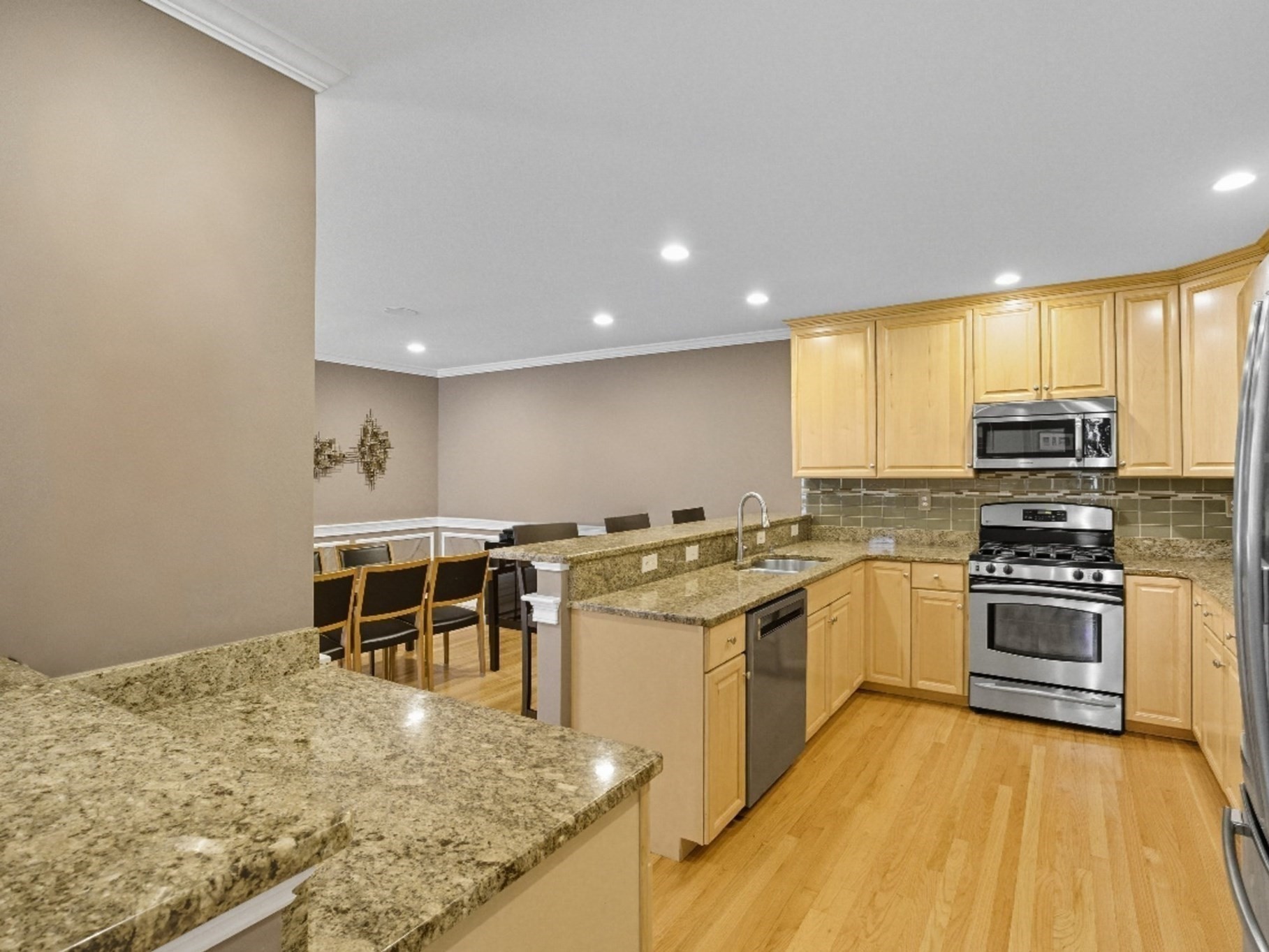 35 Andrea Cir Unit 35, Needham, MA 02494 - Image 6