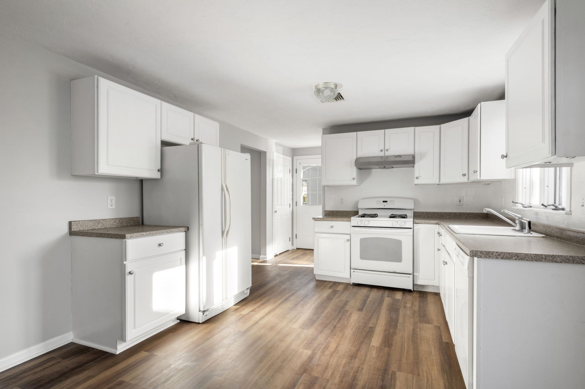 164 Grove St, Waltham, MA 02453 - Image 8