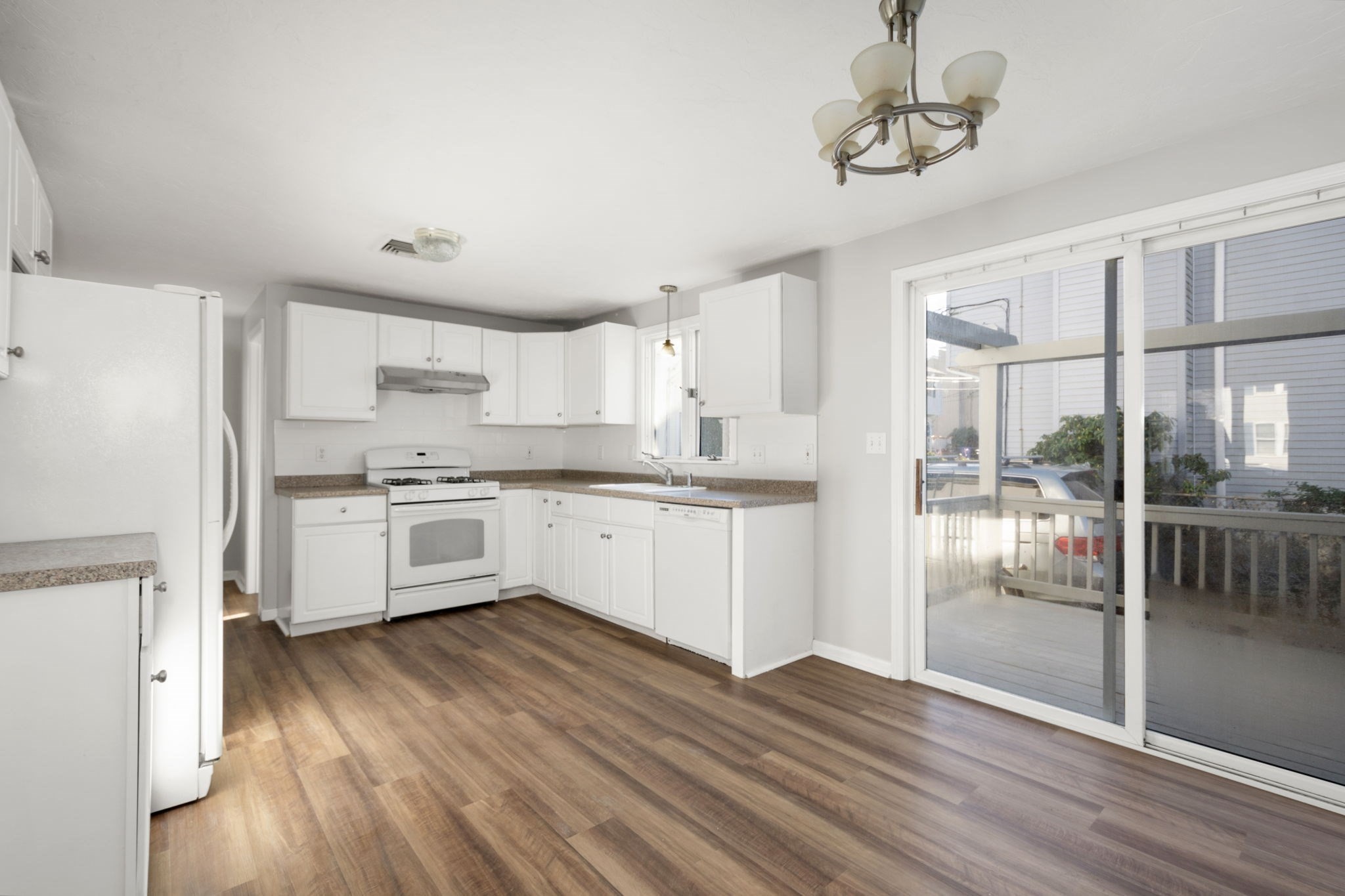 164 Grove St, Waltham, MA 02453 - Image 10