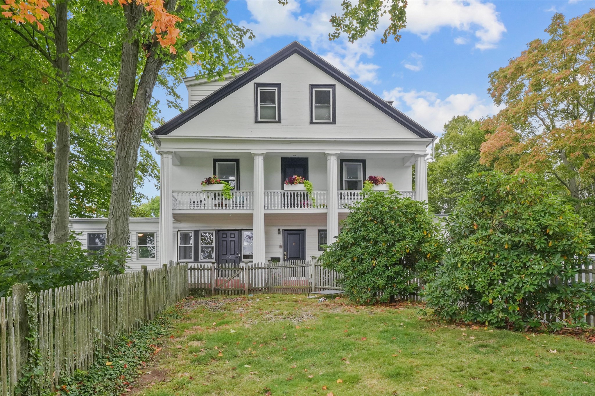 201 Humphrey St Unit 2, Marblehead, MA 01945