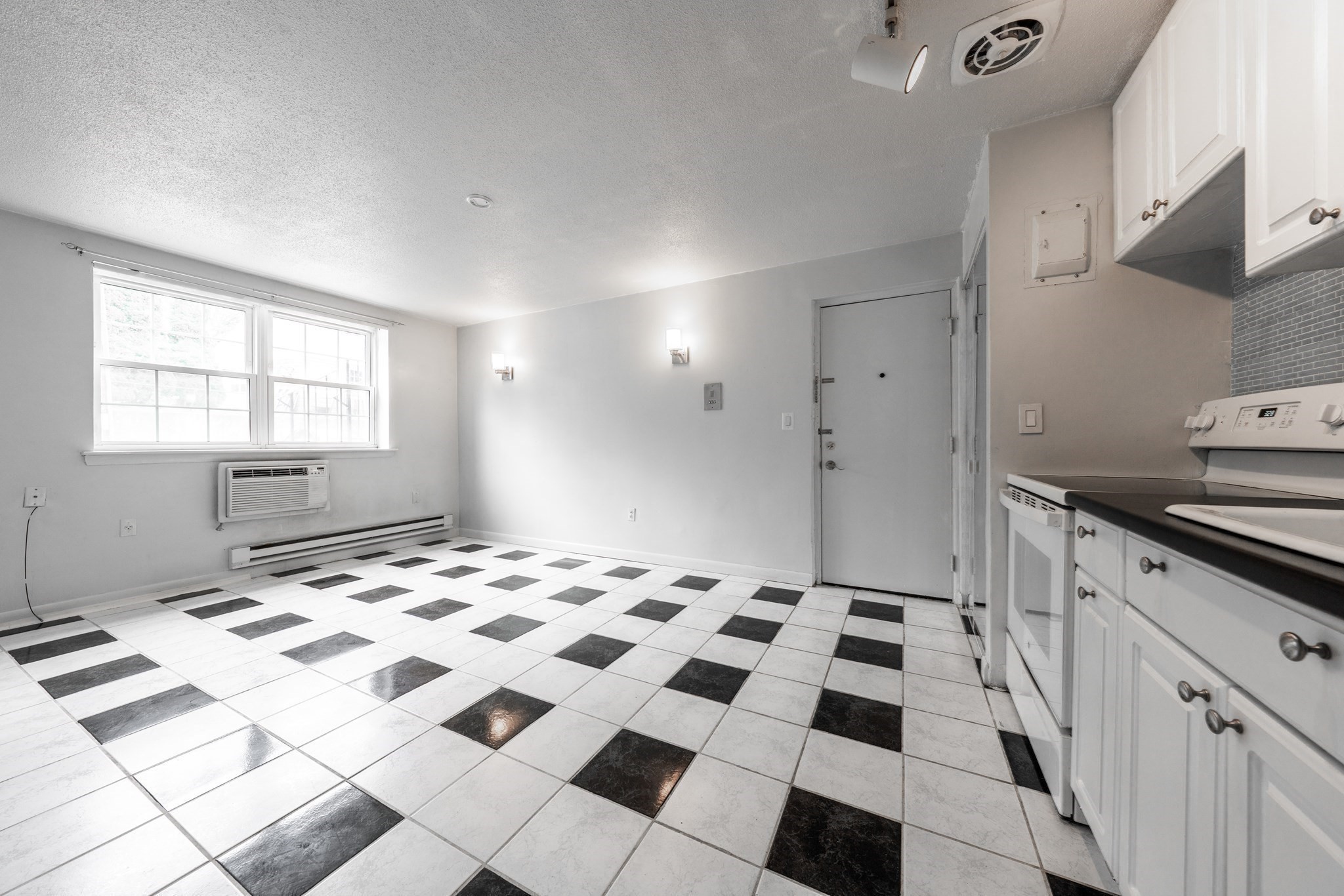 10 Colonial Village Dr Unit 2, Arlington, MA 02474 - Image 7