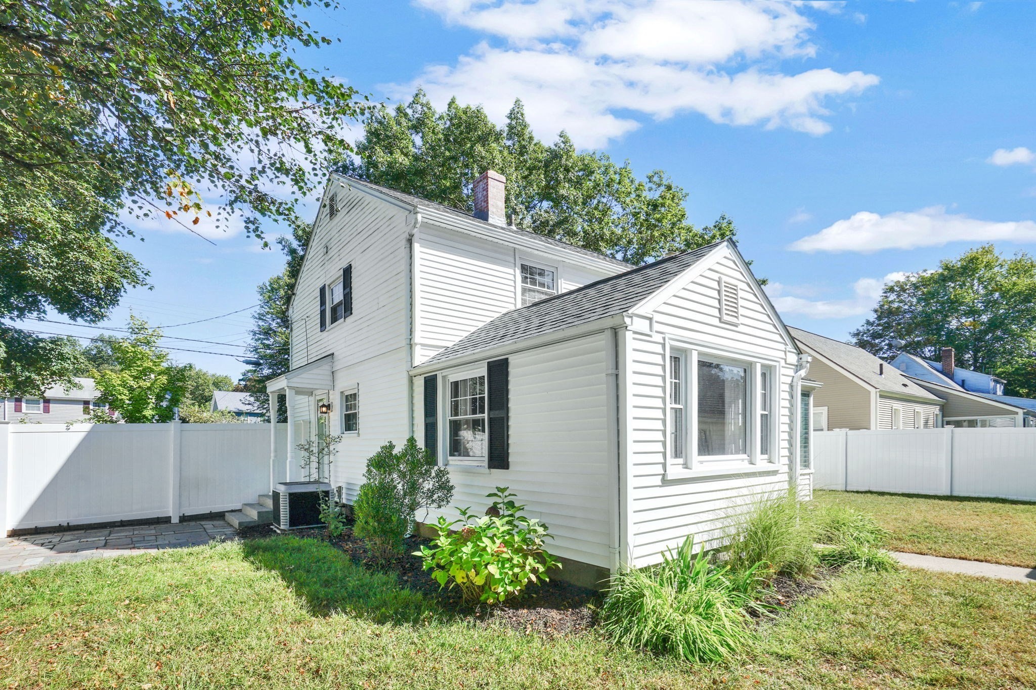 138 Abbott St, Springfield, MA 01118 - Image 3