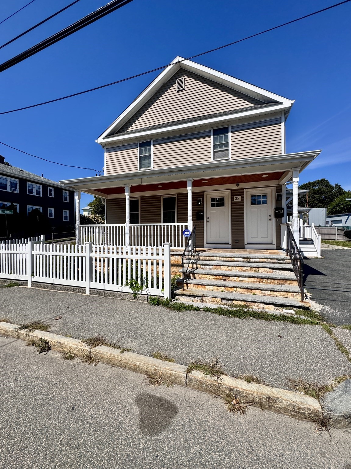 32 Sumner St, Quincy, MA 02169