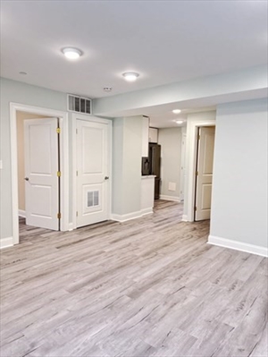 179 Rindge Ave, Apt 1