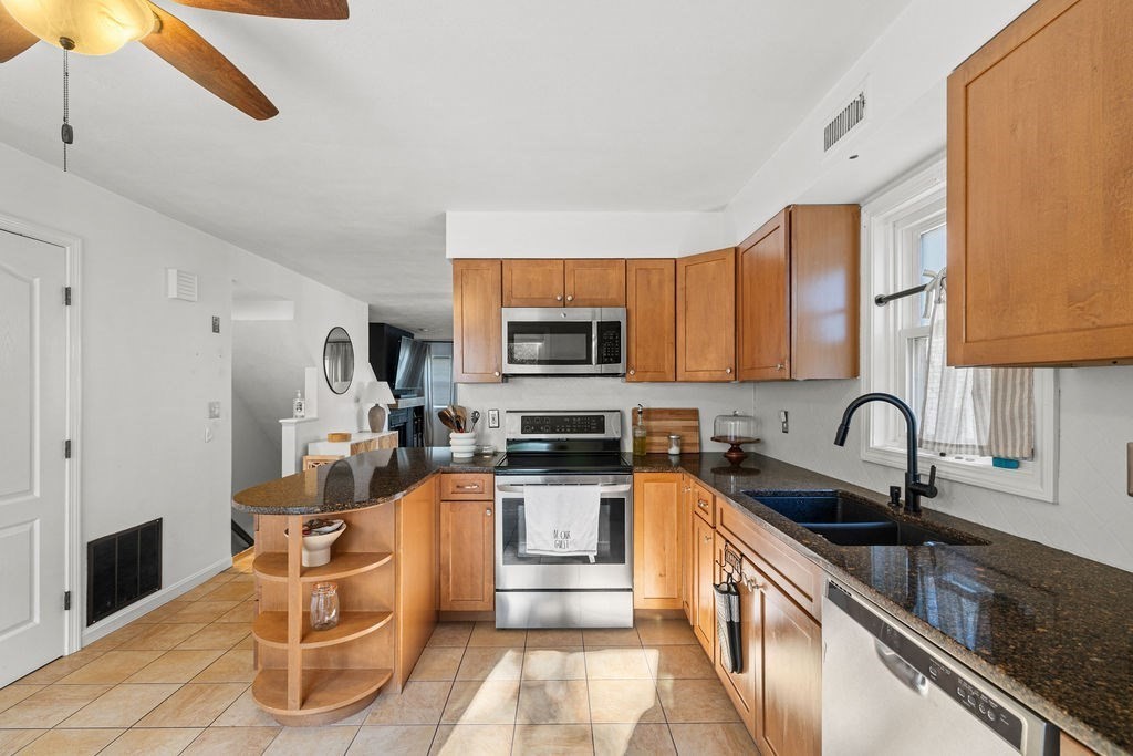 1810 Highland Ave. Unit 22, Fall River, MA 02720 - Image 13