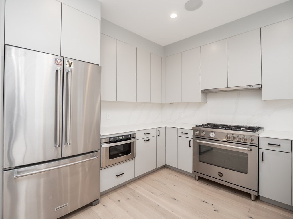 340 West 2nd Street Unit 19, South Boston, Boston, MA 02127 - Image 11