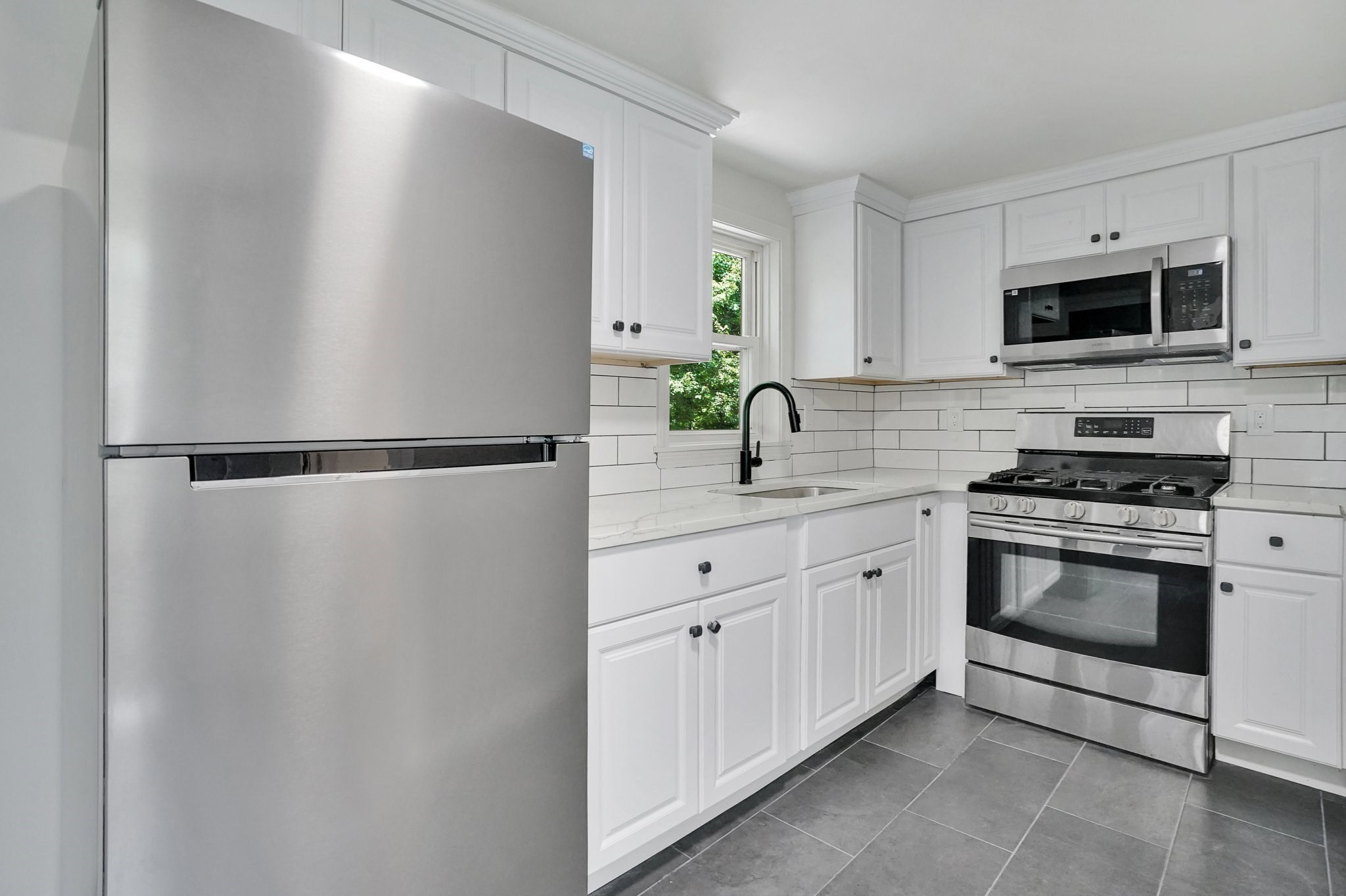 46 Chestnut St Pl, East Longmeadow, MA 01028 - Image 13