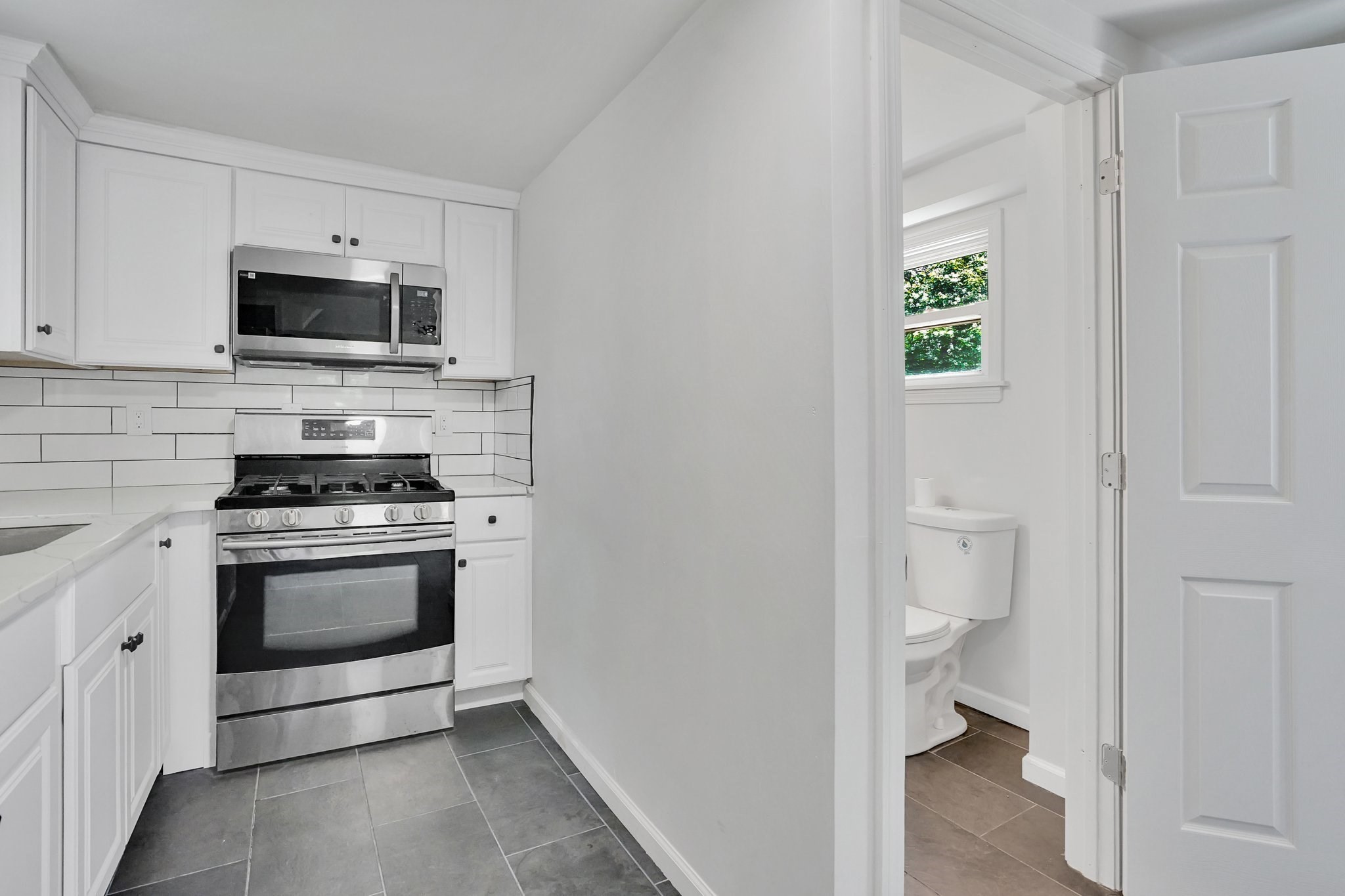 46 Chestnut St Pl, East Longmeadow, MA 01028 - Image 15