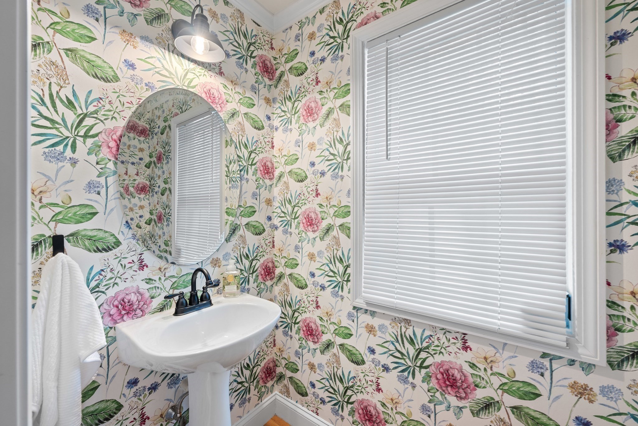 32 Whispering Pine Cir Unit 32, Worcester, MA 01606 - Image 15