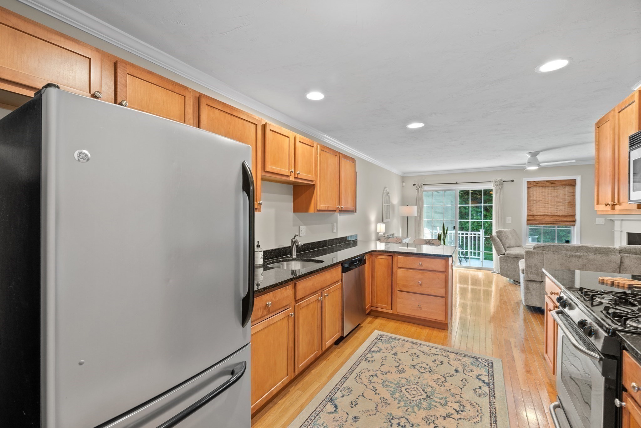 32 Whispering Pine Cir Unit 32, Worcester, MA 01606 - Image 3