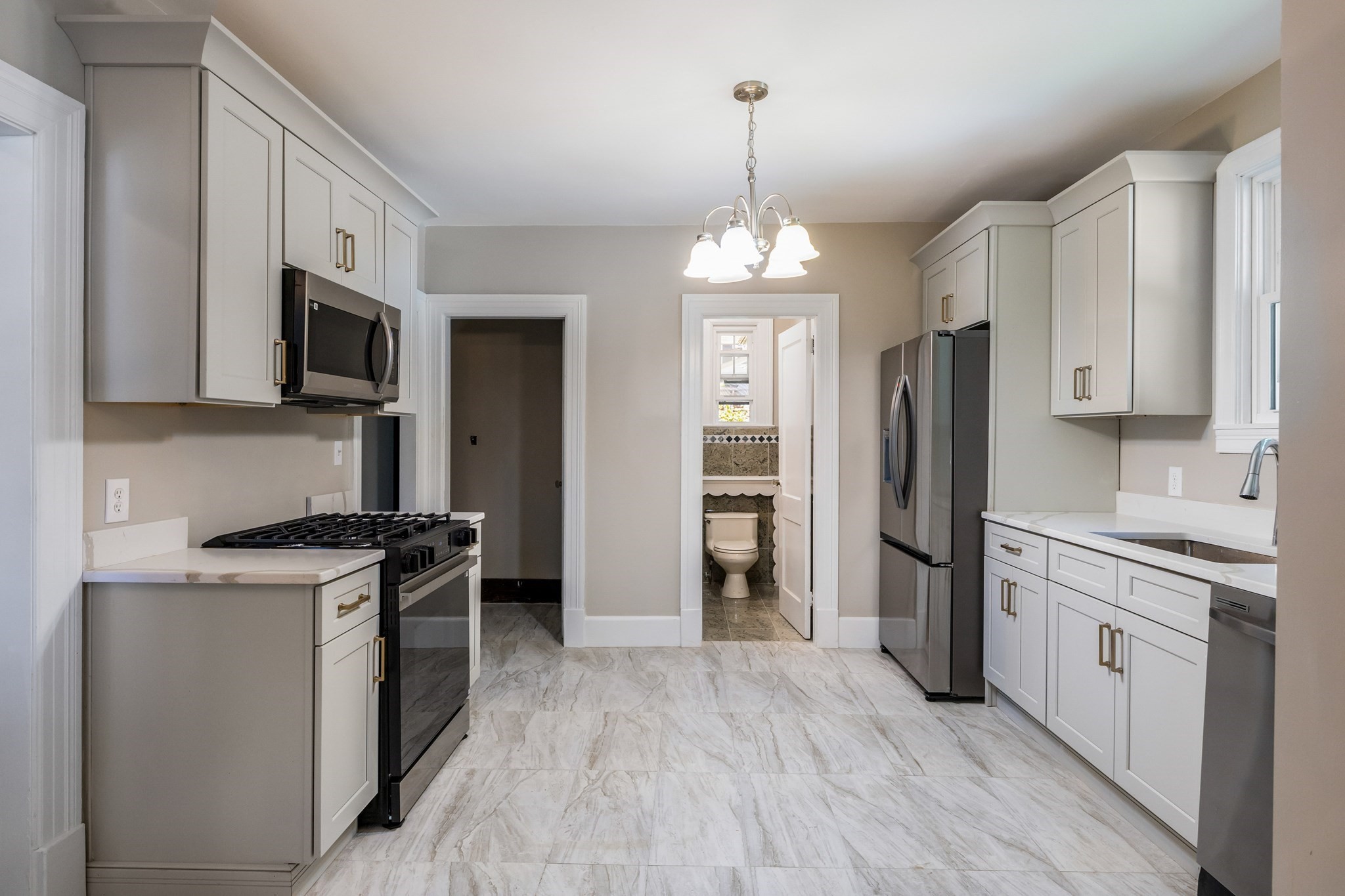 122 Bellevue Ave., Springfield, MA 01108 - Image 18