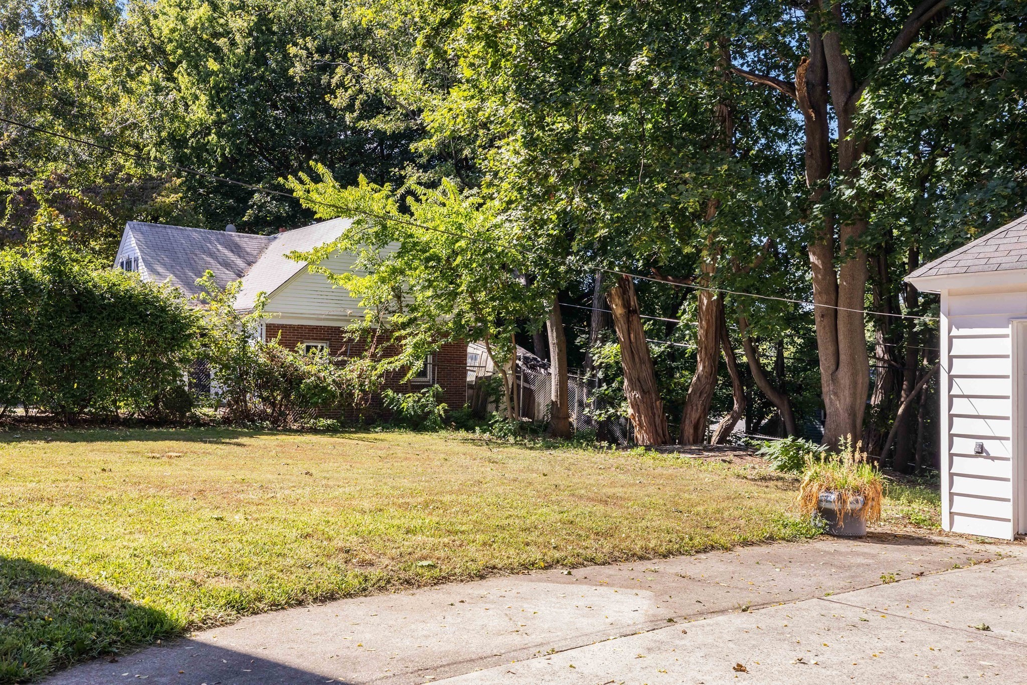 122 Bellevue Ave., Springfield, MA 01108 - Image 30