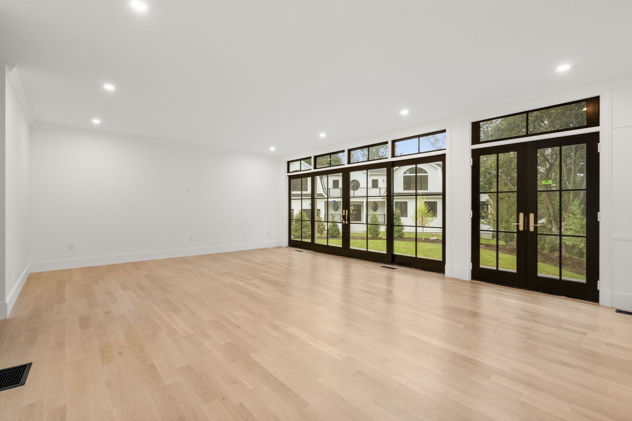 20 Oakland Street Front, Wellesley, MA 02481 - Image 8