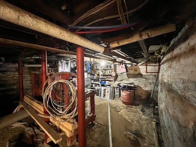 93 Maple St, Greenfield, MA 01301 - Image 26