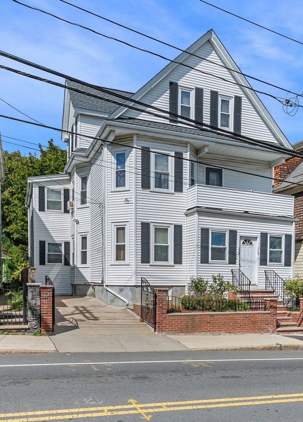 114 Cedar St, Somerville, MA 02144