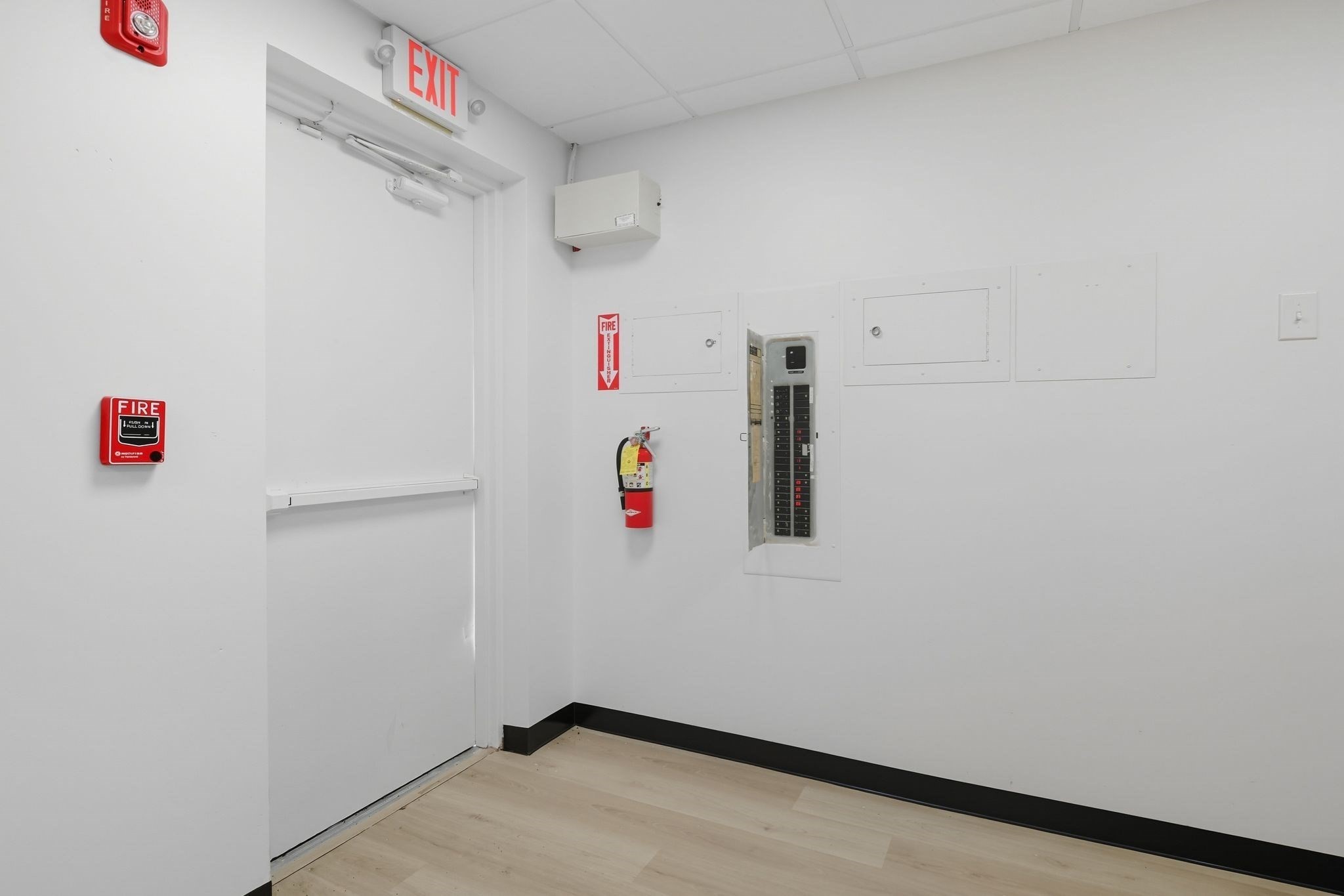 52 East St, Ludlow, MA 01056 - Image 12