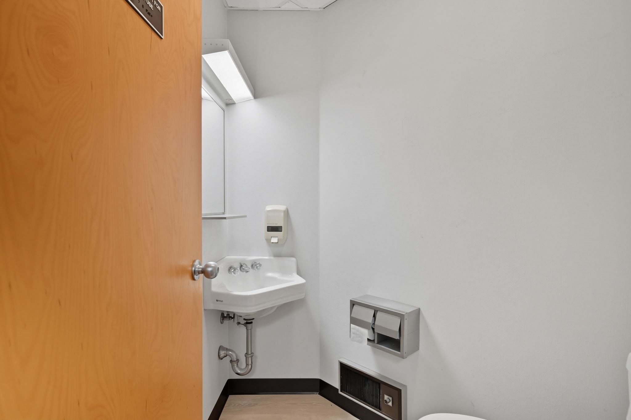 52 East St, Ludlow, MA 01056 - Image 19