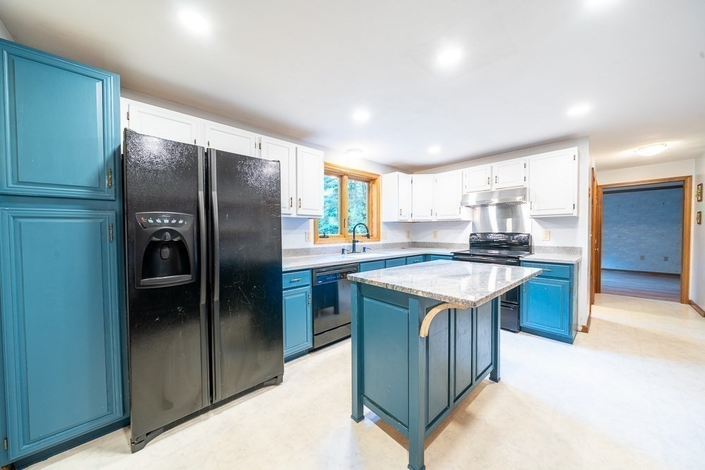 22 Lakin St, Pepperell, MA 01463 - Image 11