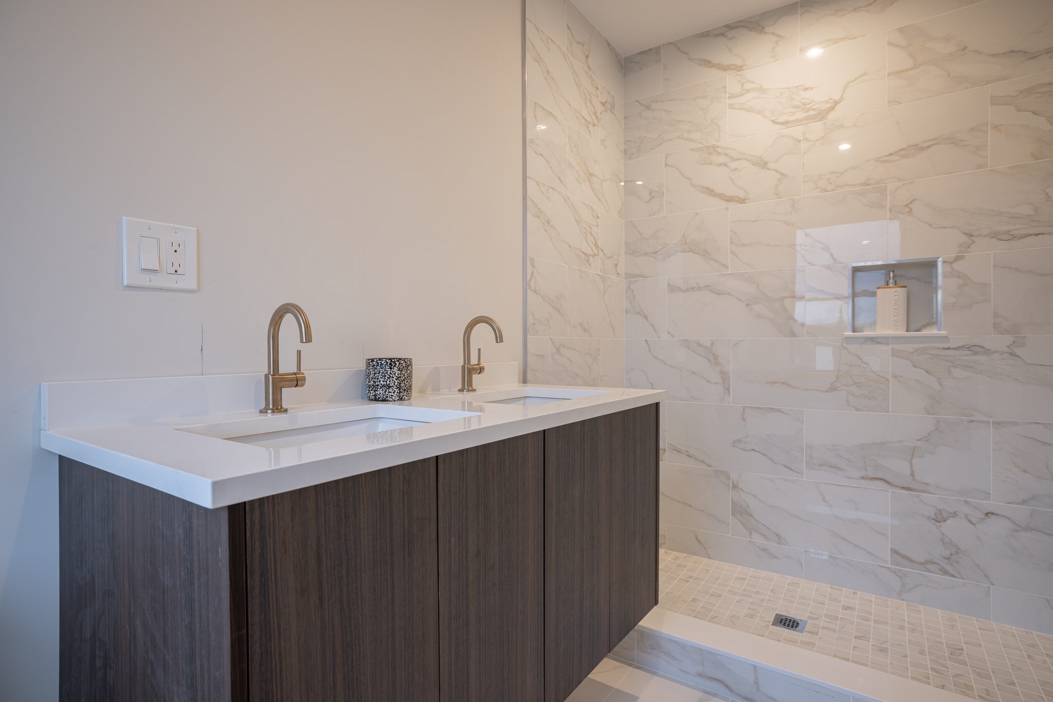 1 Marion Street Unit 6, Cambridge, MA 02141 - Image 20