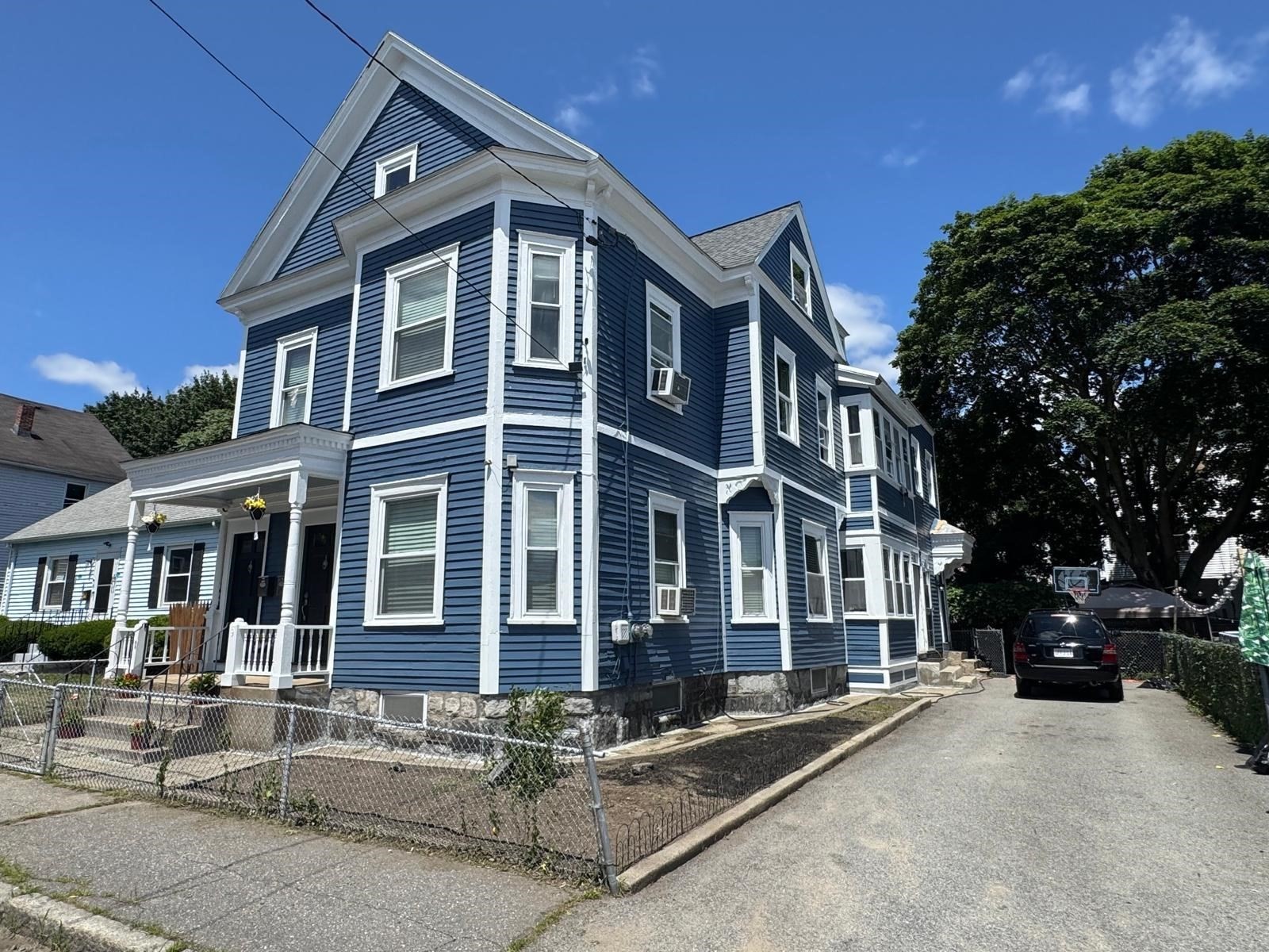 9 Watson Street, Lowell, MA 01852
