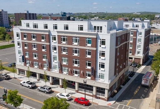 2 Cliveden St, Apt 601E