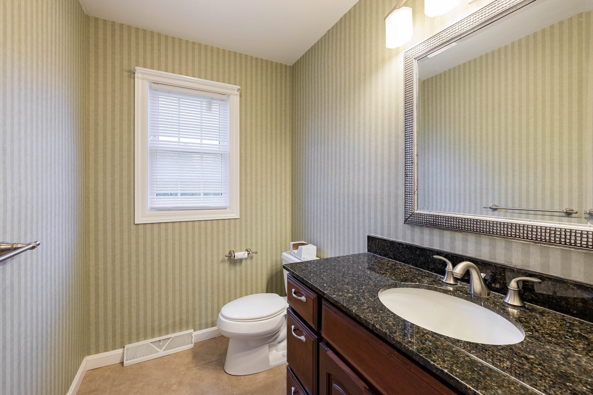 20 Bondsville Rd, Ludlow, MA 01056 - Image 13