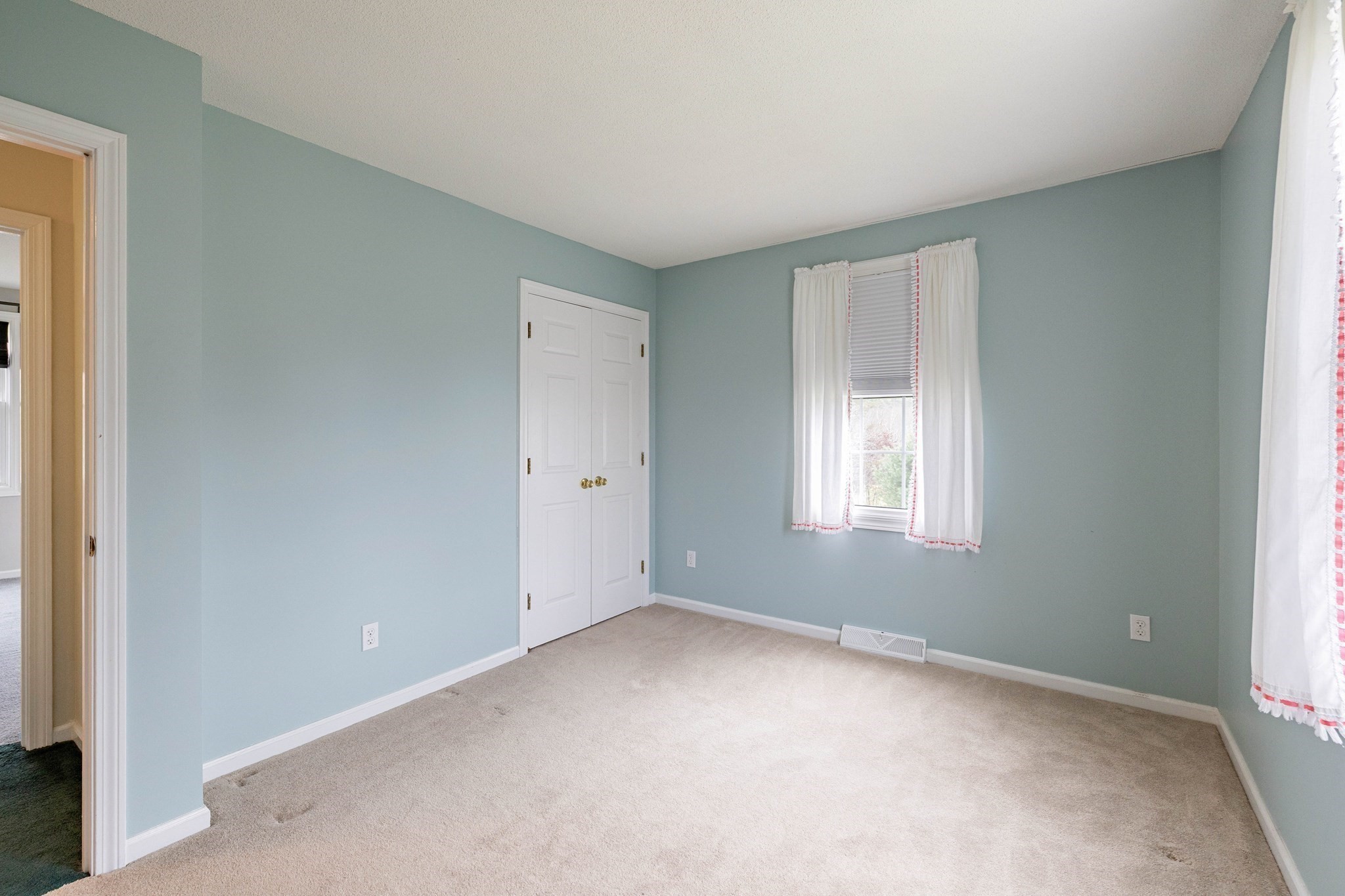 20 Bondsville Rd, Ludlow, MA 01056 - Image 32