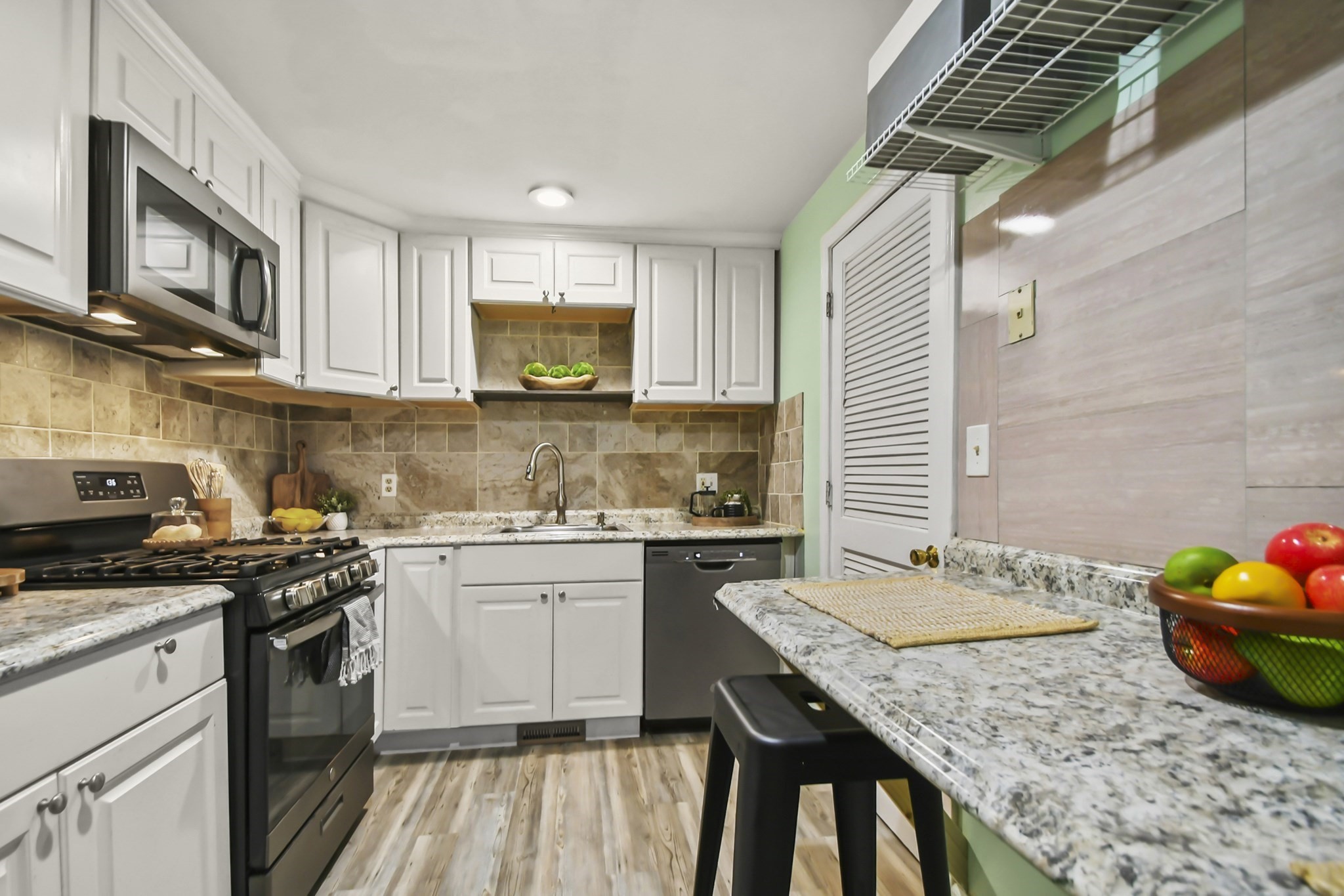 33 Kennedy Dr Unit 33, Chelmsford, MA 01863 - Image 6