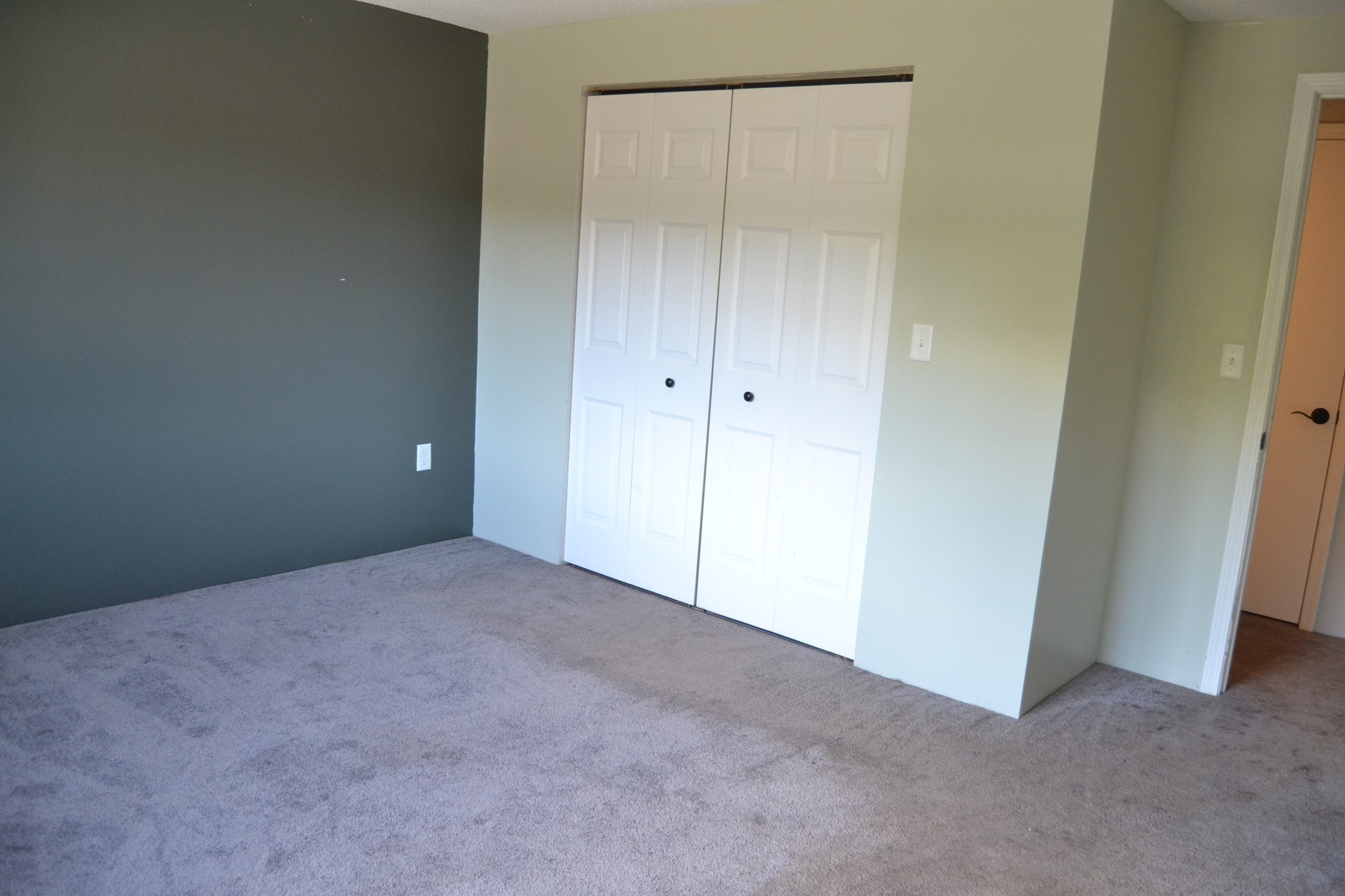 1820 Skyline Dr Unit 18, Lowell, MA 01854 - Image 11