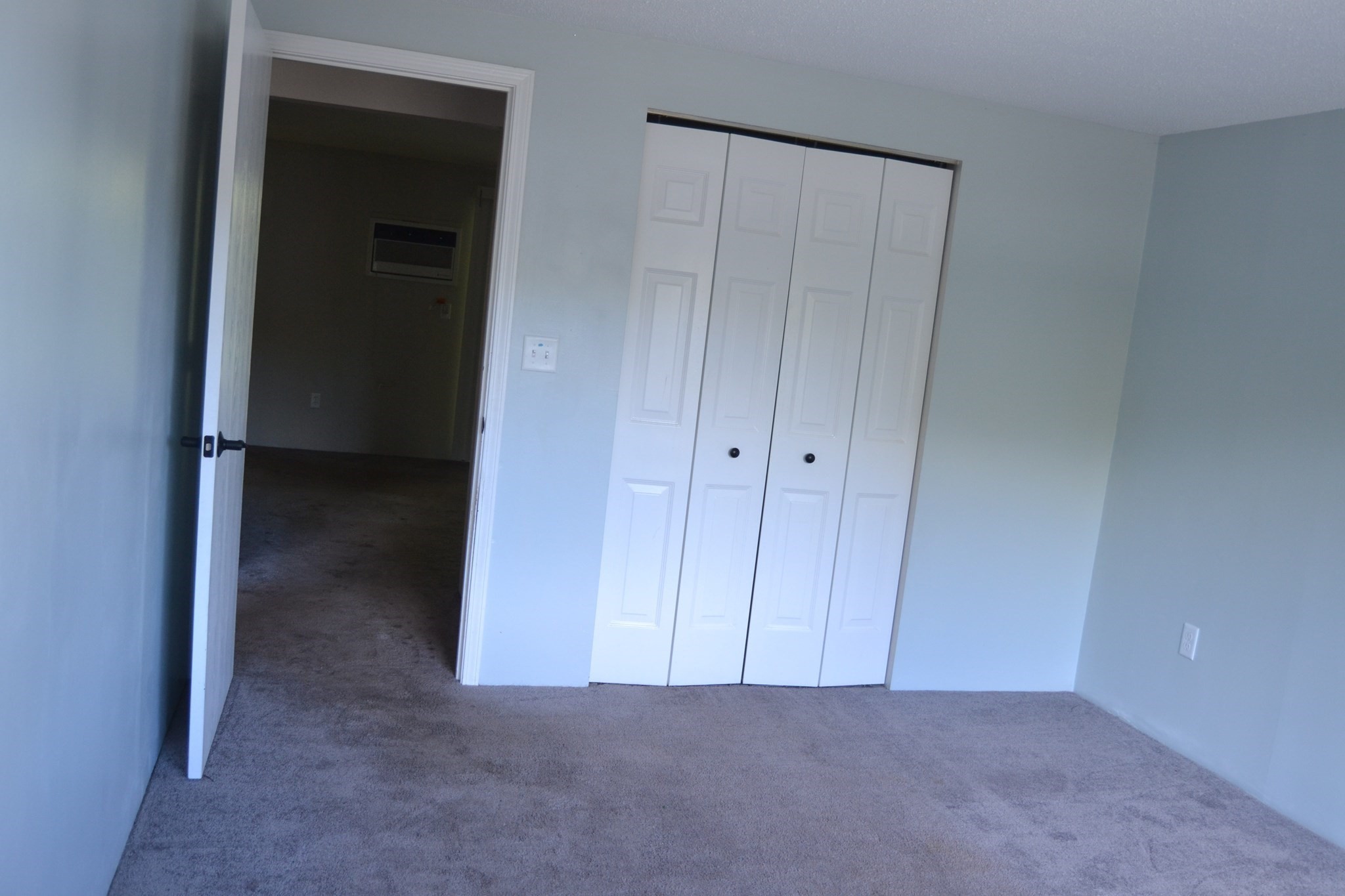 1820 Skyline Dr Unit 18, Lowell, MA 01854 - Image 9