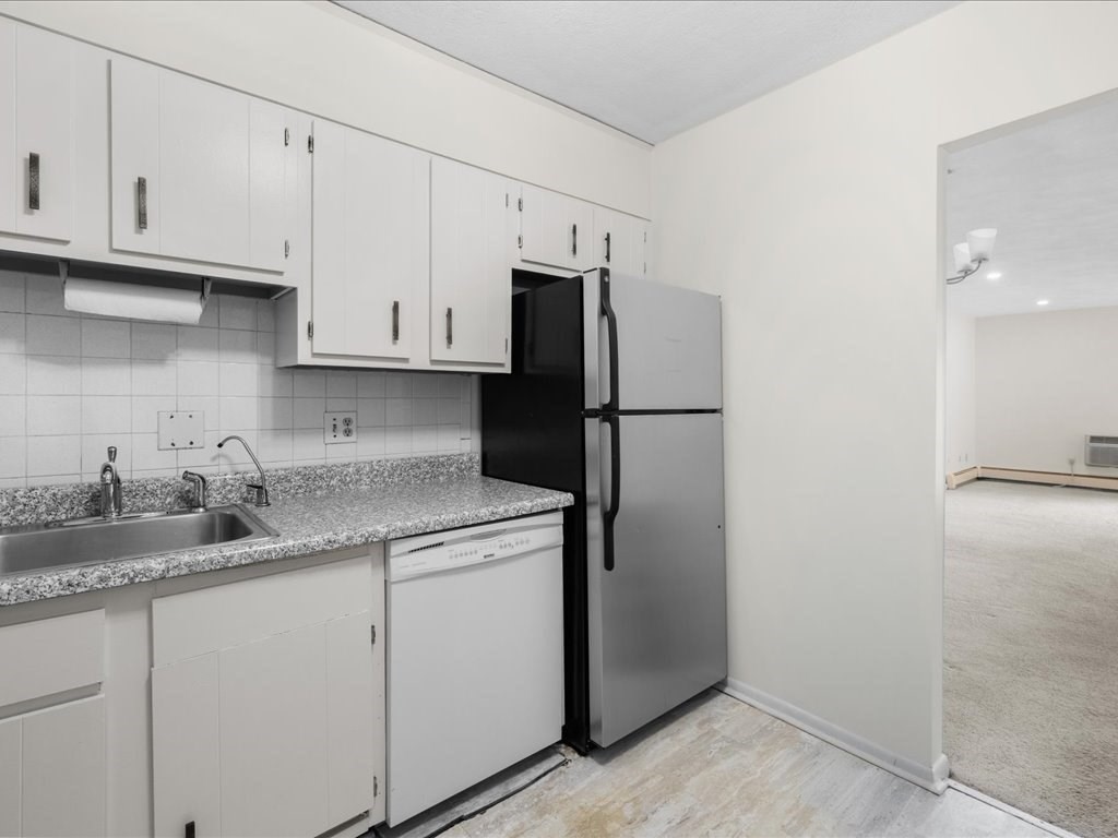 611 Watertown St Unit 14, Newton, MA 02460 - Image 6