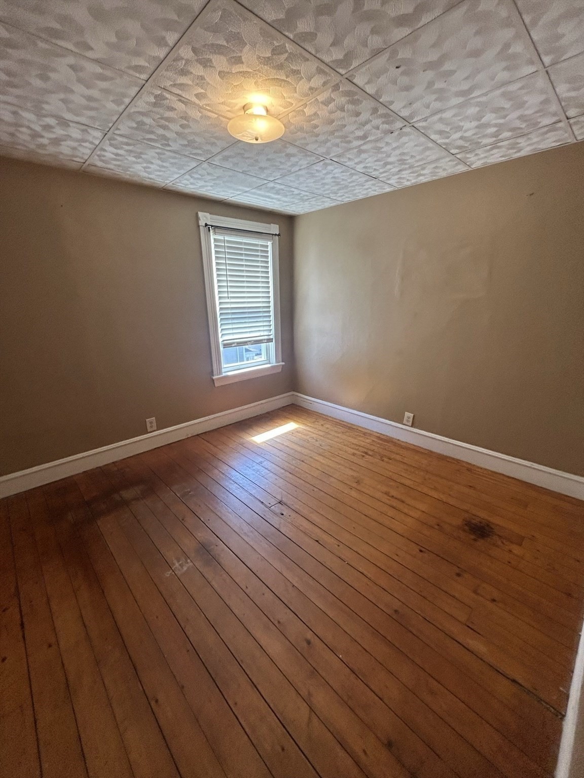 33 Malvey Street, Fall River, MA 02720 - Image 10