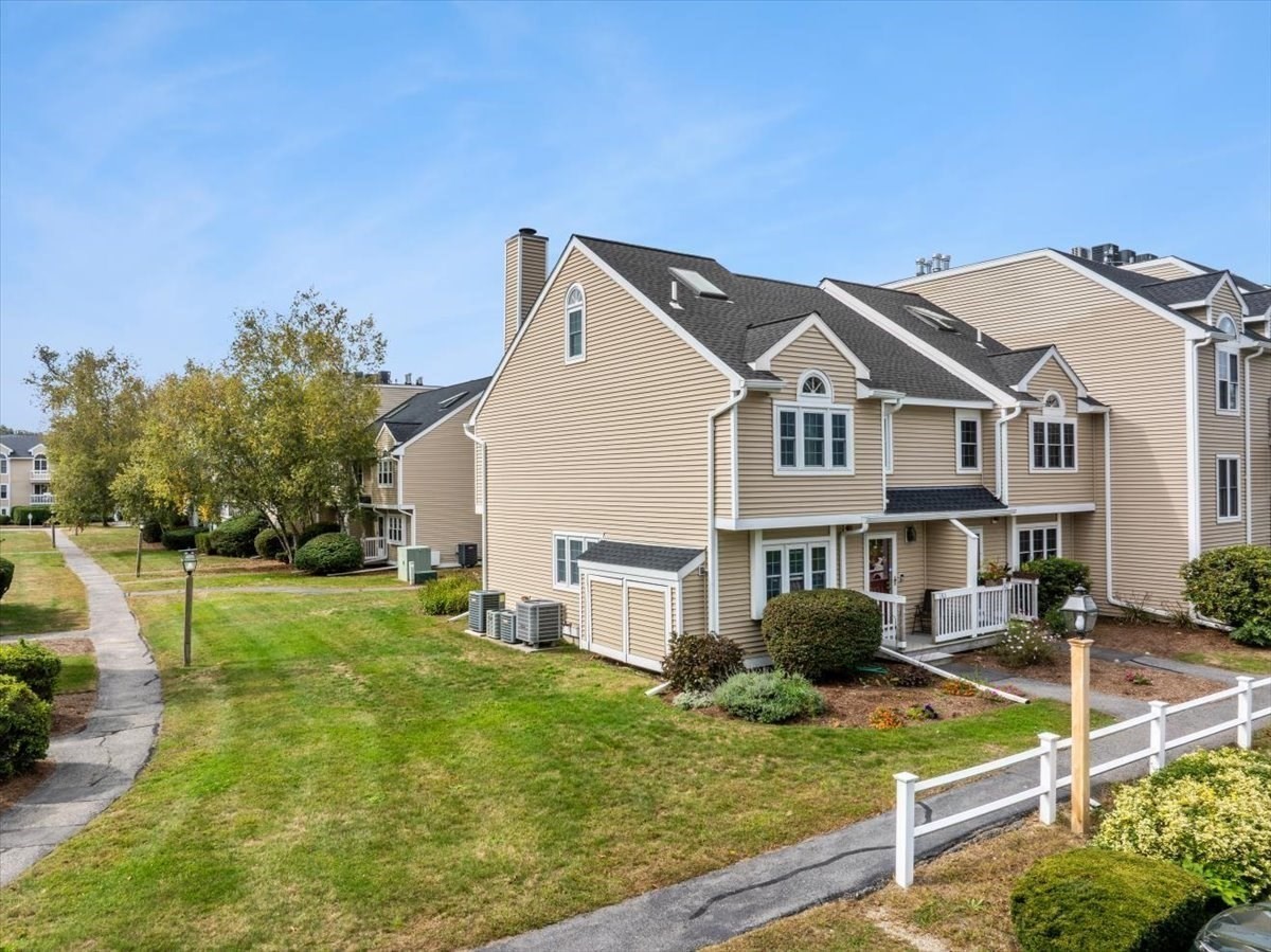 1301 Carriage Ln Unit 1301, Taunton, MA 02780 - Image 3