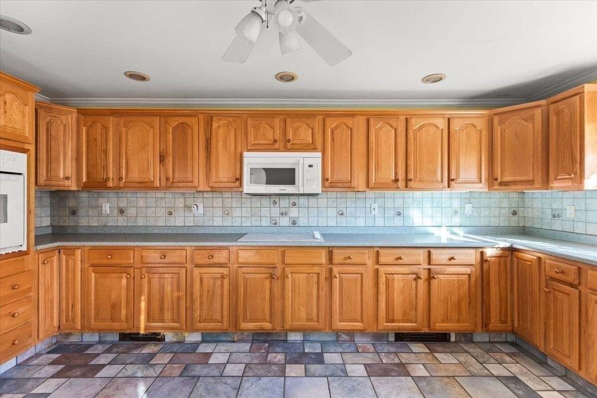 501 Pine St, Fall River, MA 02720 - Image 9