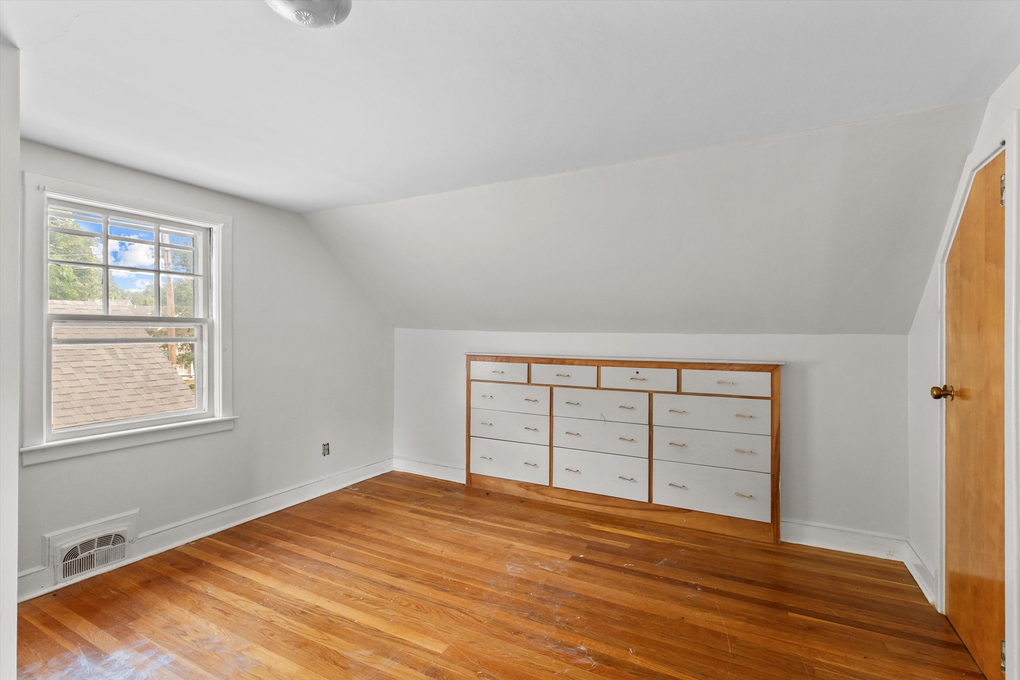 26 E Dexter Ave, Woburn, MA 01801 - Image 19