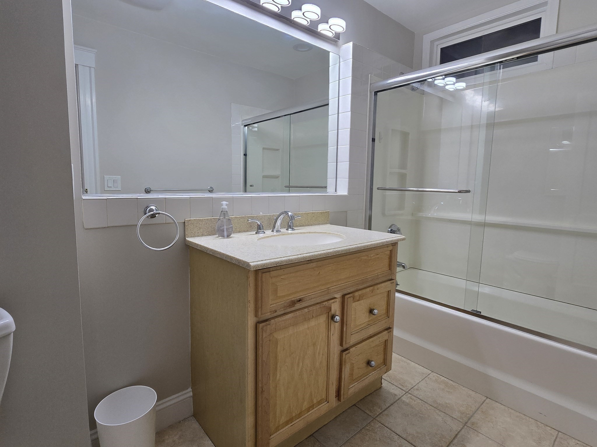 8 Chatham St Unit 4, Cambridge, MA 02139 - Image 12