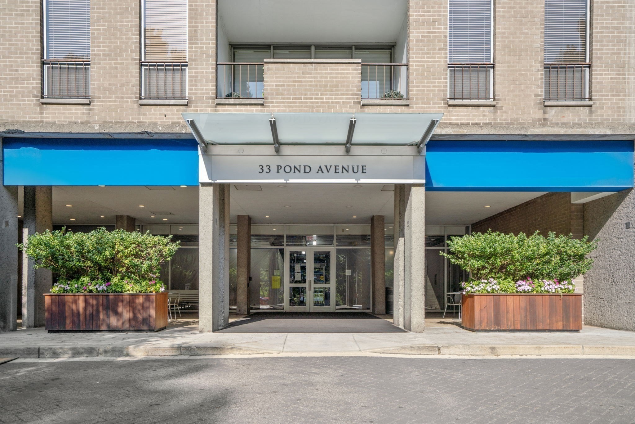 33 Pond Ave Unit 523, Brookline, MA 02445 - Image 3