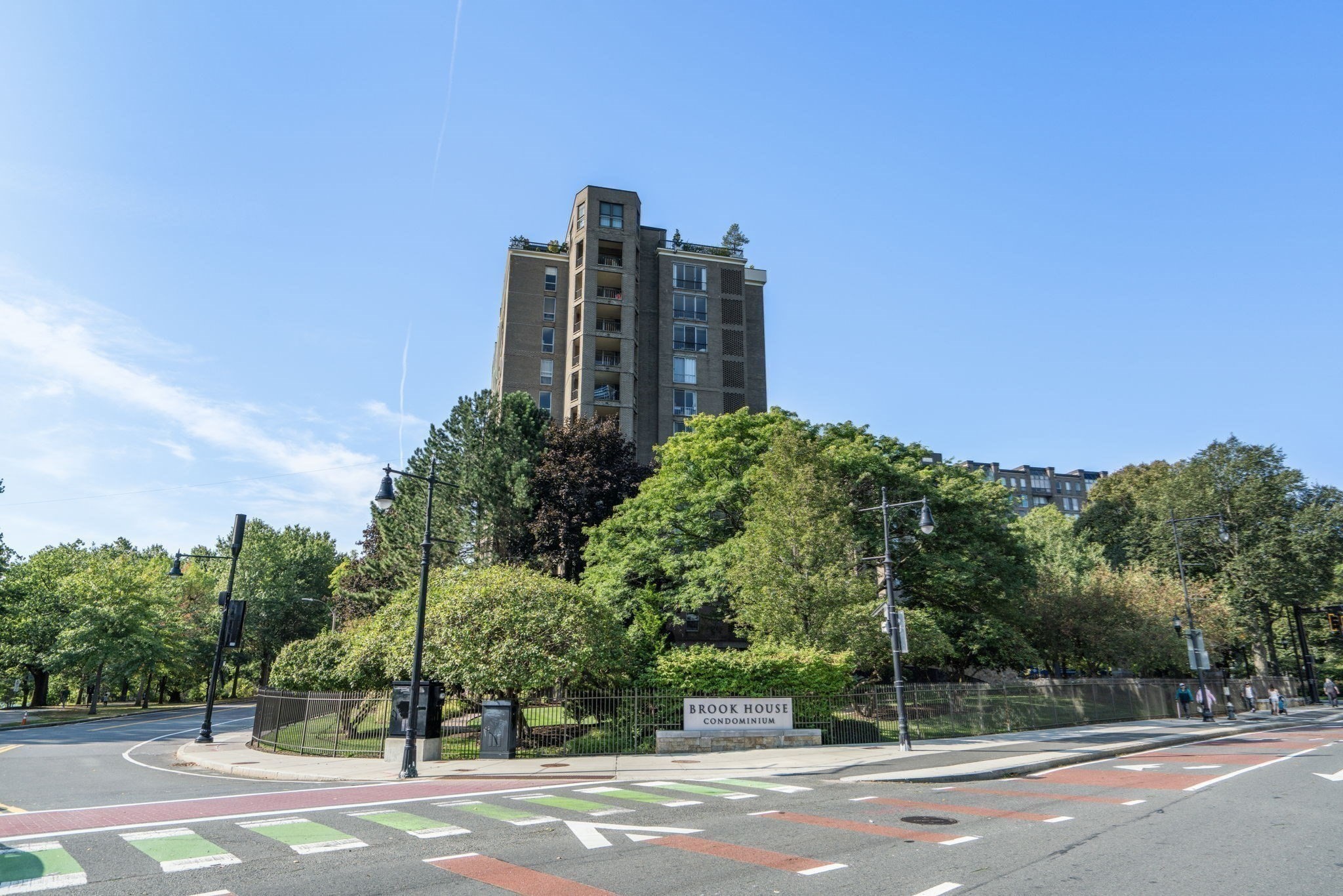 33 Pond Ave Unit 523, Brookline, MA 02445 - Image 28