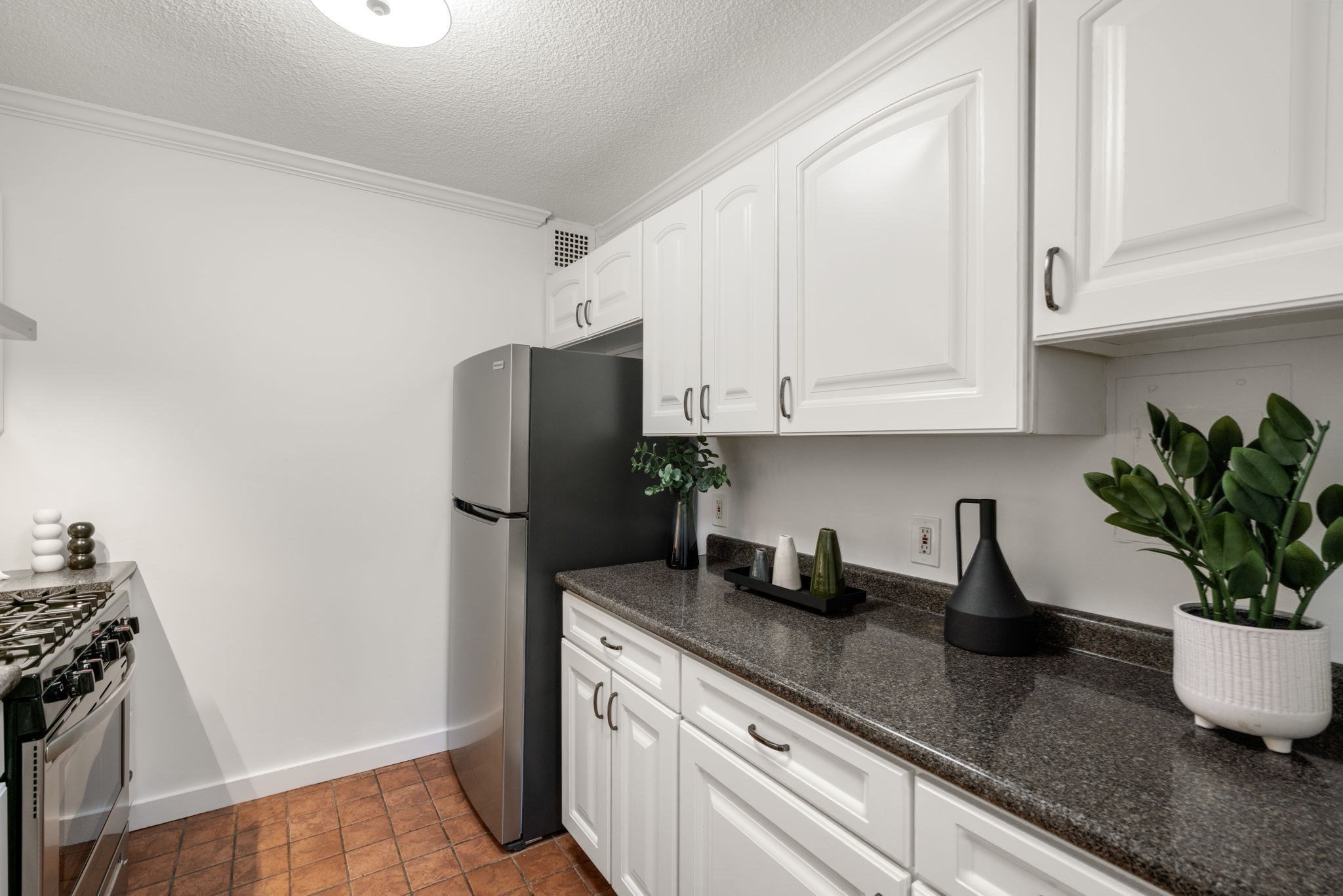 33 Pond Ave Unit 523, Brookline, MA 02445 - Image 6